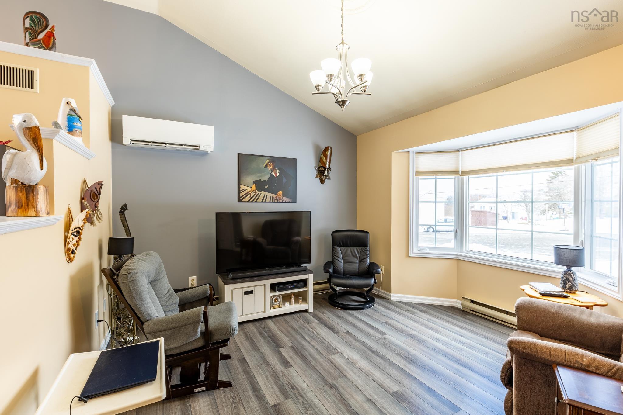 $340,000.00: 7 Vaughne Court, Yarmouth