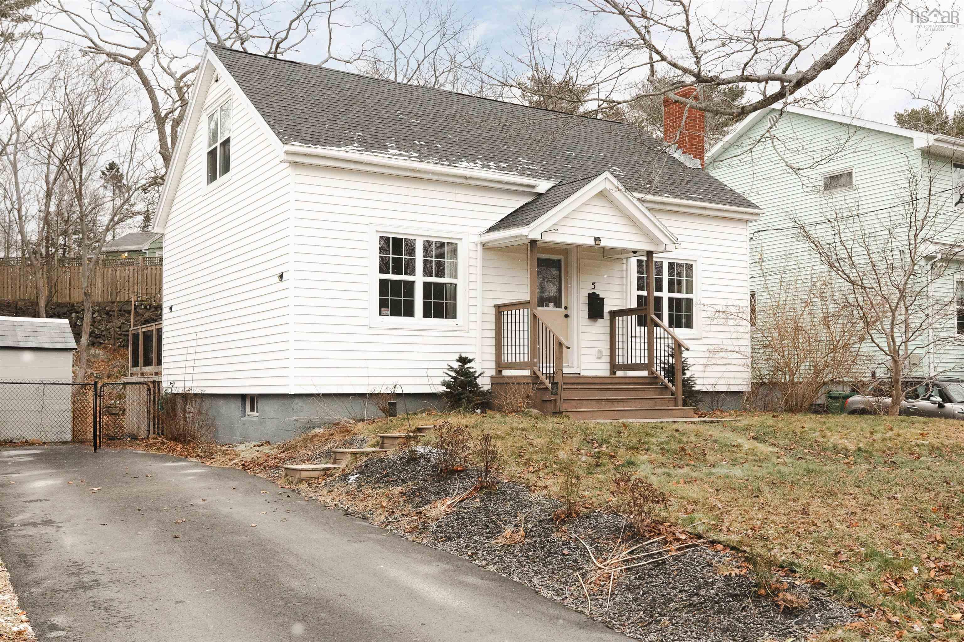 $629,900.00: 5 Forward Avenue, Halifax