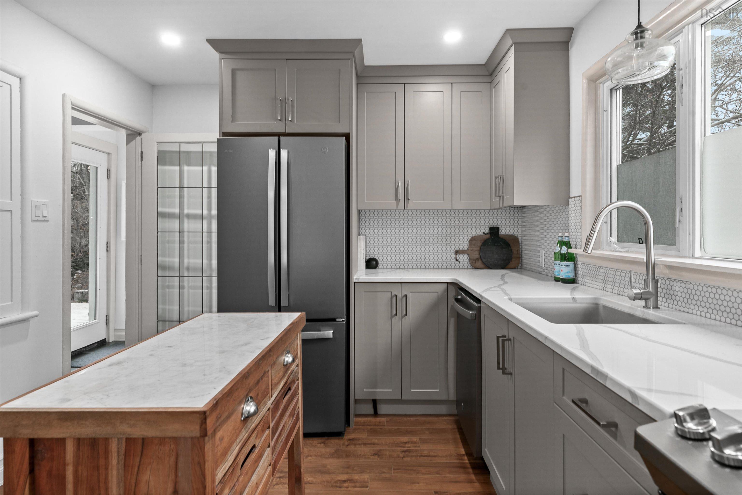 $629,900.00: 5 Forward Avenue, Halifax