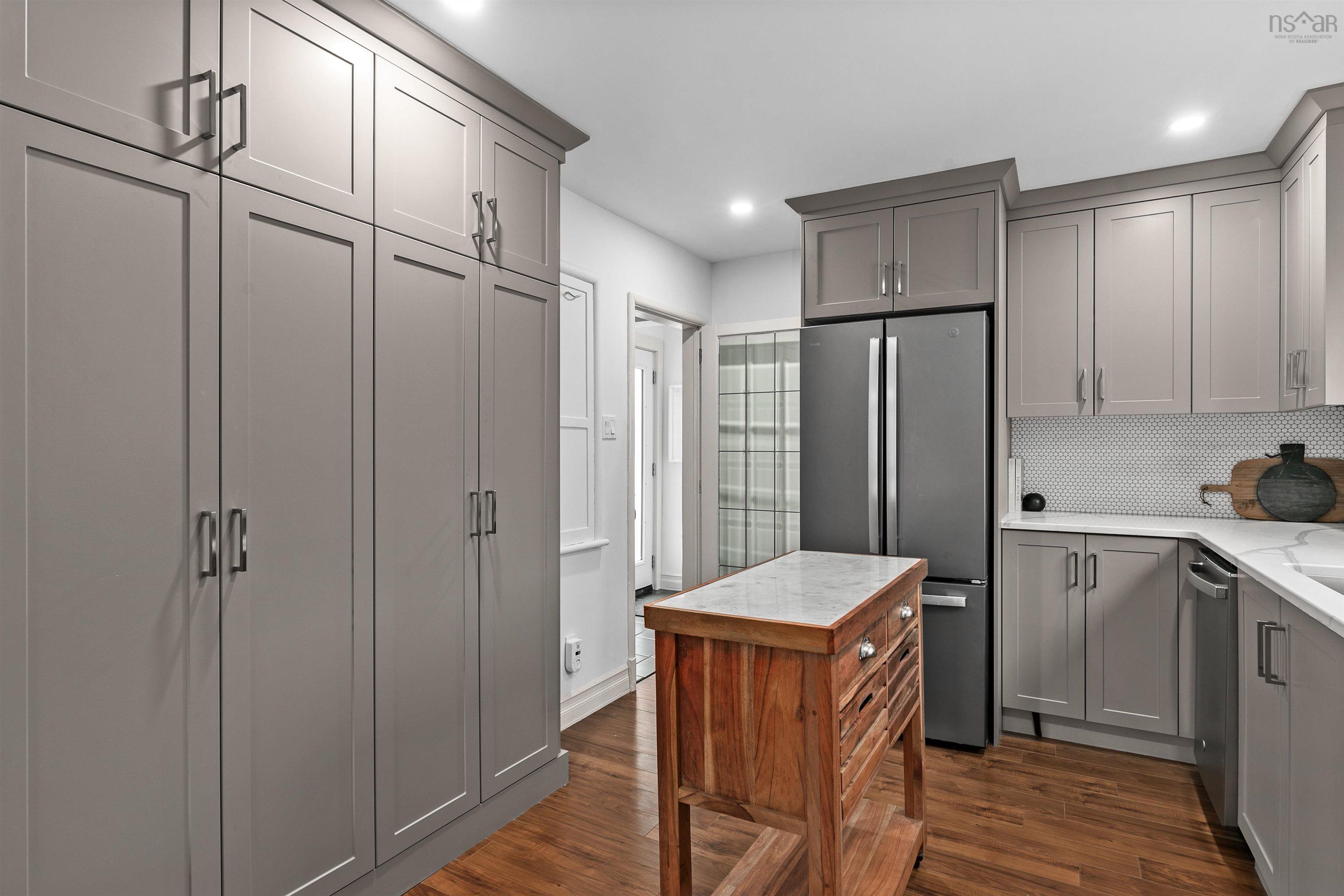 $629,900.00: 5 Forward Avenue, Halifax