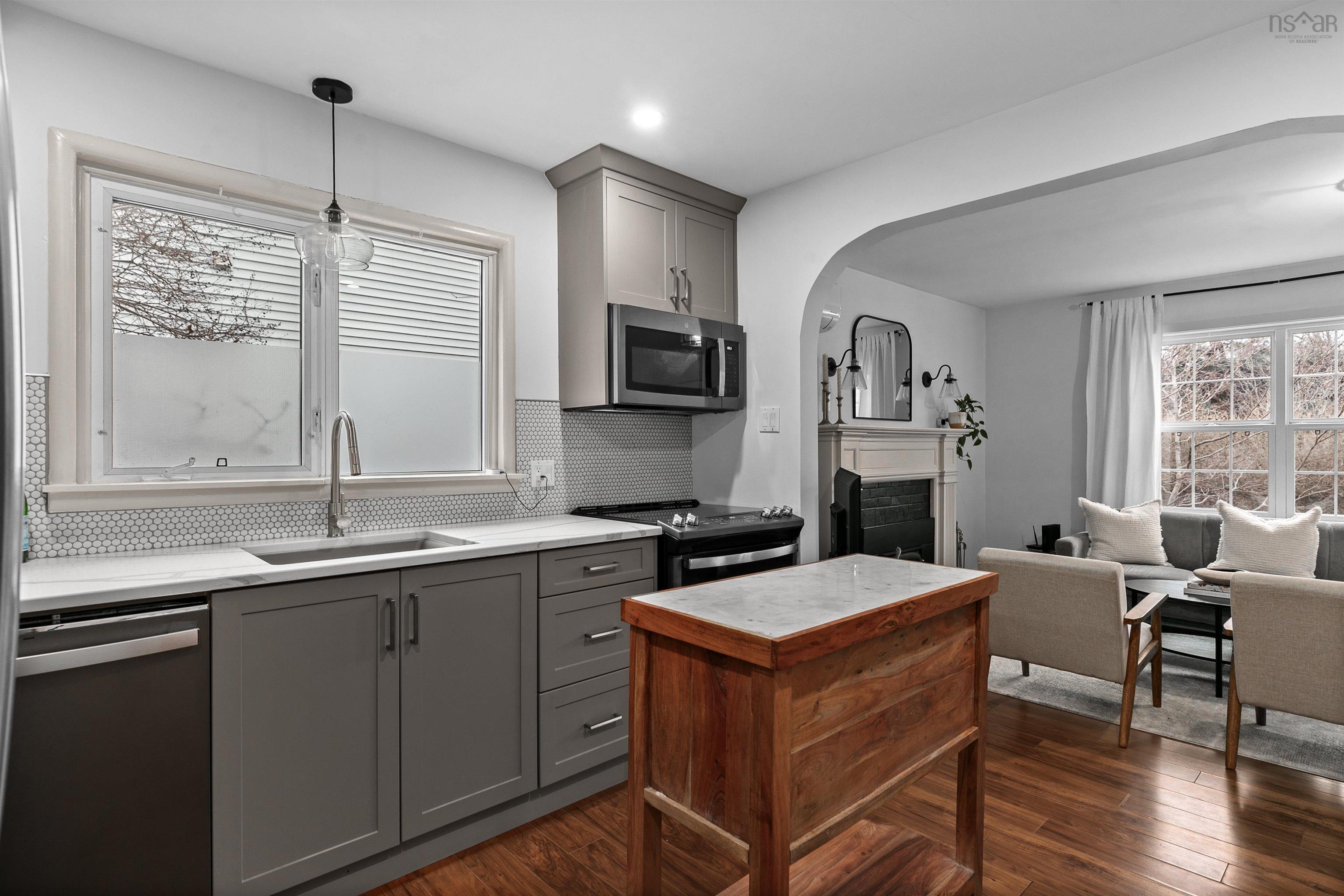 $629,900.00: 5 Forward Avenue, Halifax