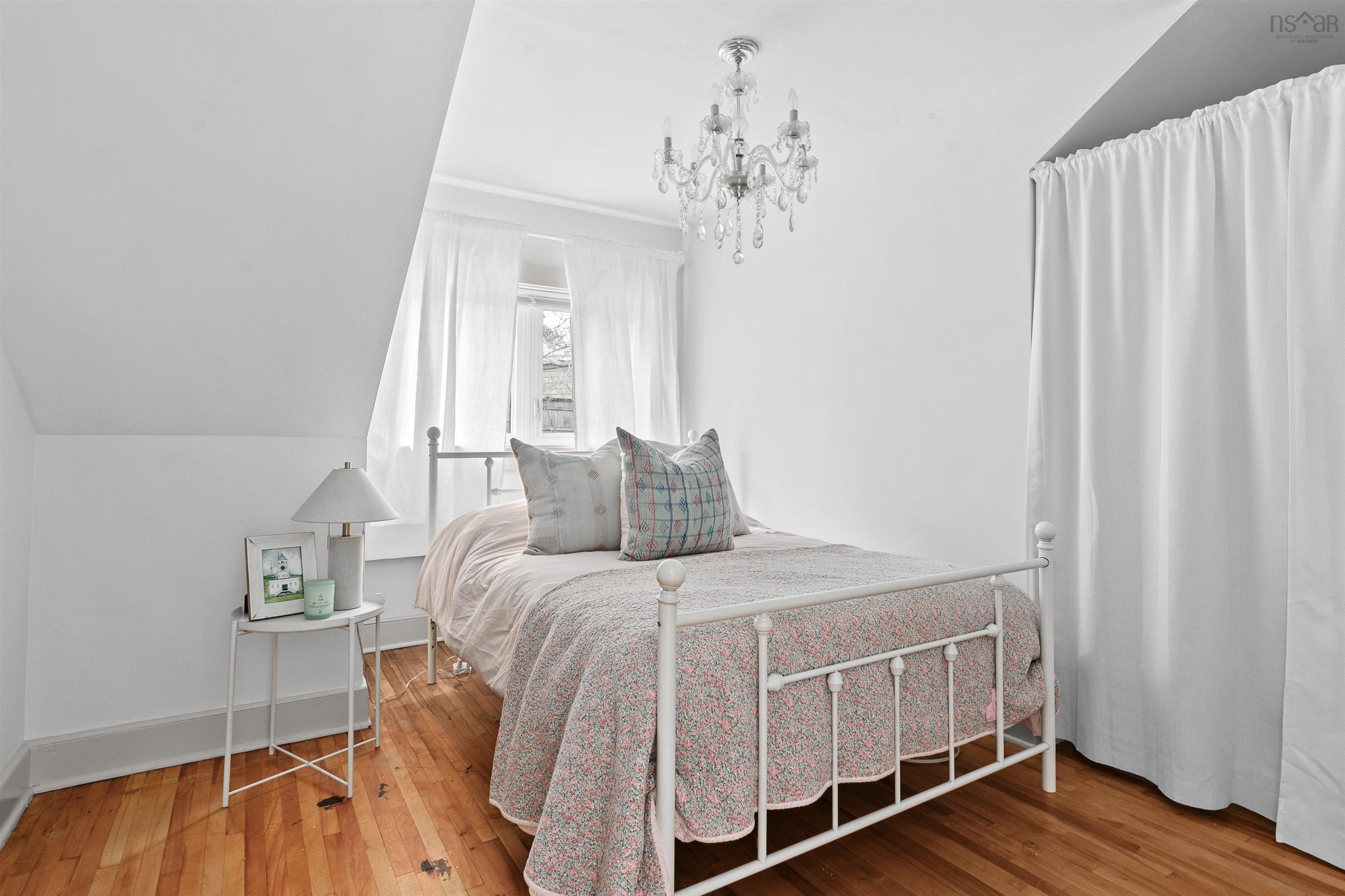$629,900.00: 5 Forward Avenue, Halifax