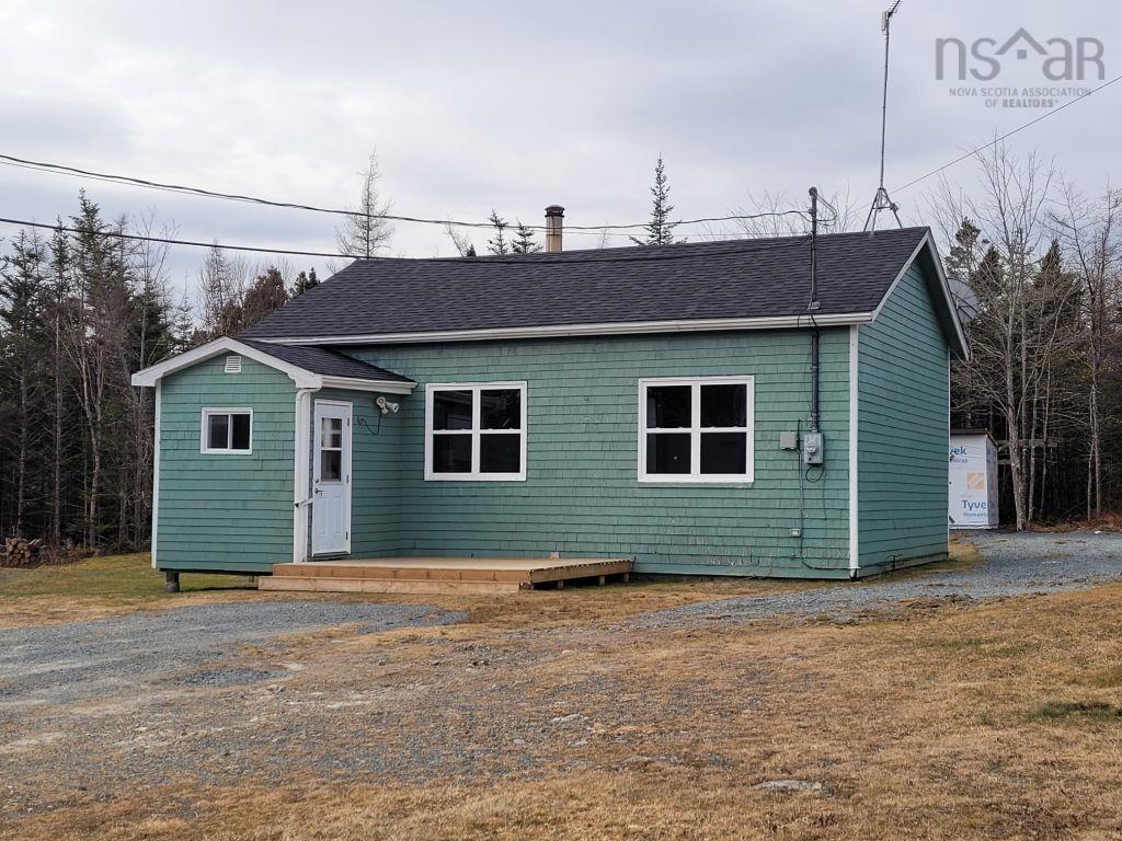 $125,000.00: 1931 West Ship Harbour Road, Debaies Cove