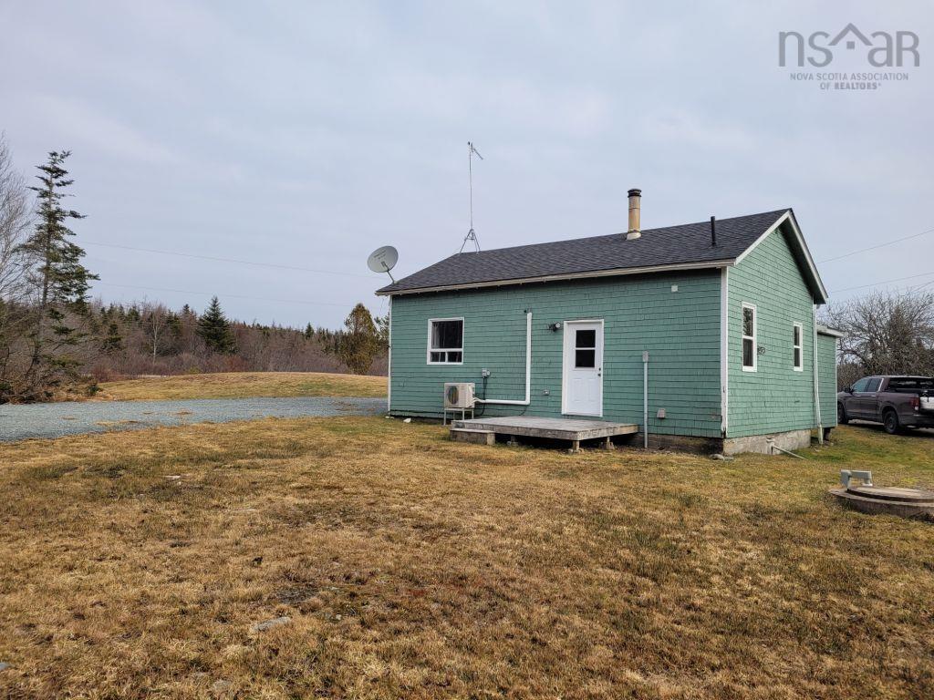$125,000.00: 1931 West Ship Harbour Road, Debaies Cove