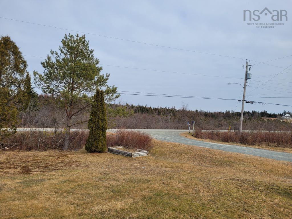 $125,000.00: 1931 West Ship Harbour Road, Debaies Cove