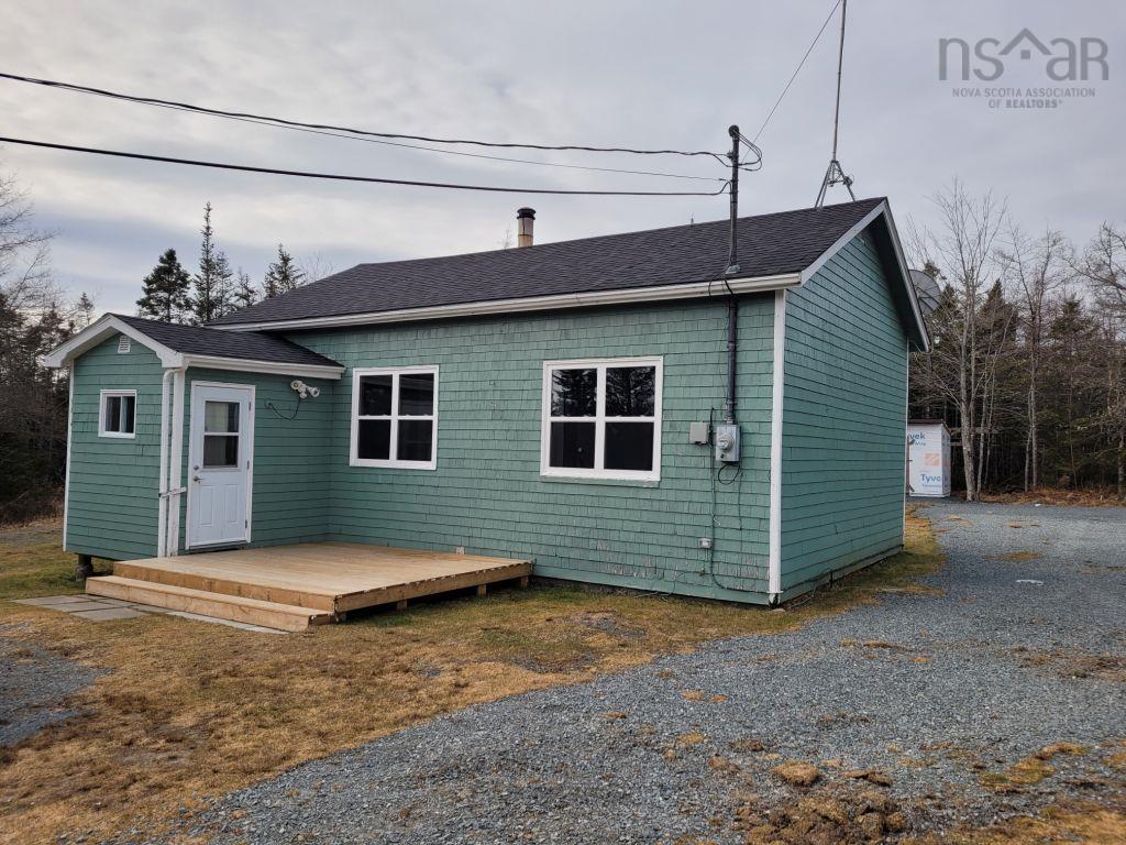 $125,000.00: 1931 West Ship Harbour Road, Debaies Cove