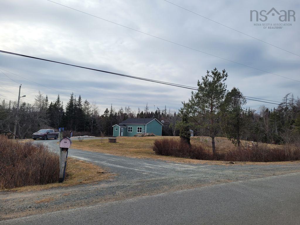 $125,000.00: 1931 West Ship Harbour Road, Debaies Cove