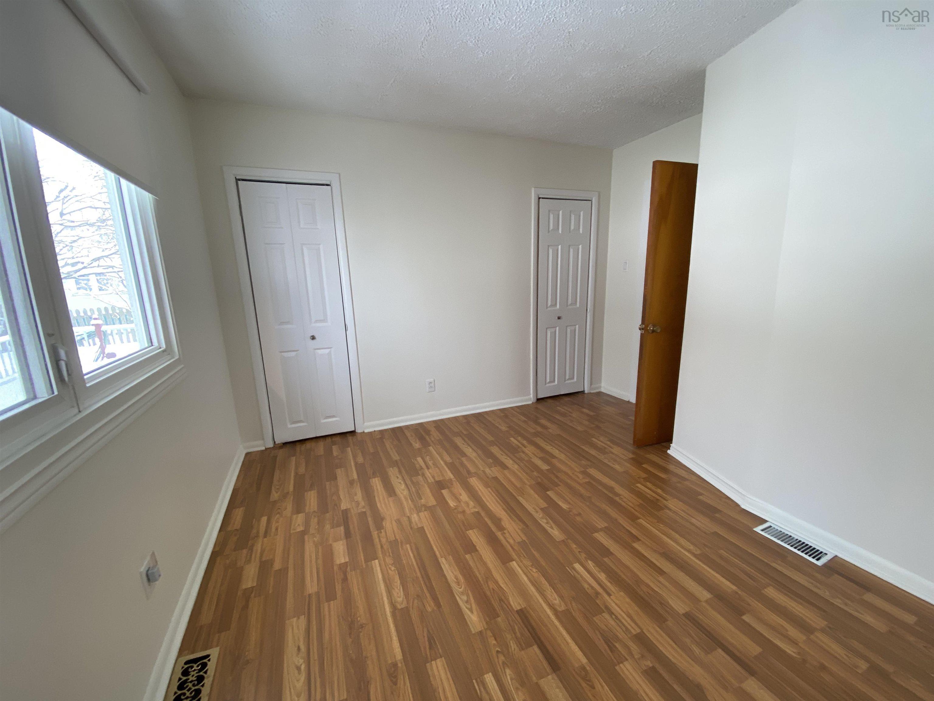 $299,800.00: 141 South Street, Glace Bay