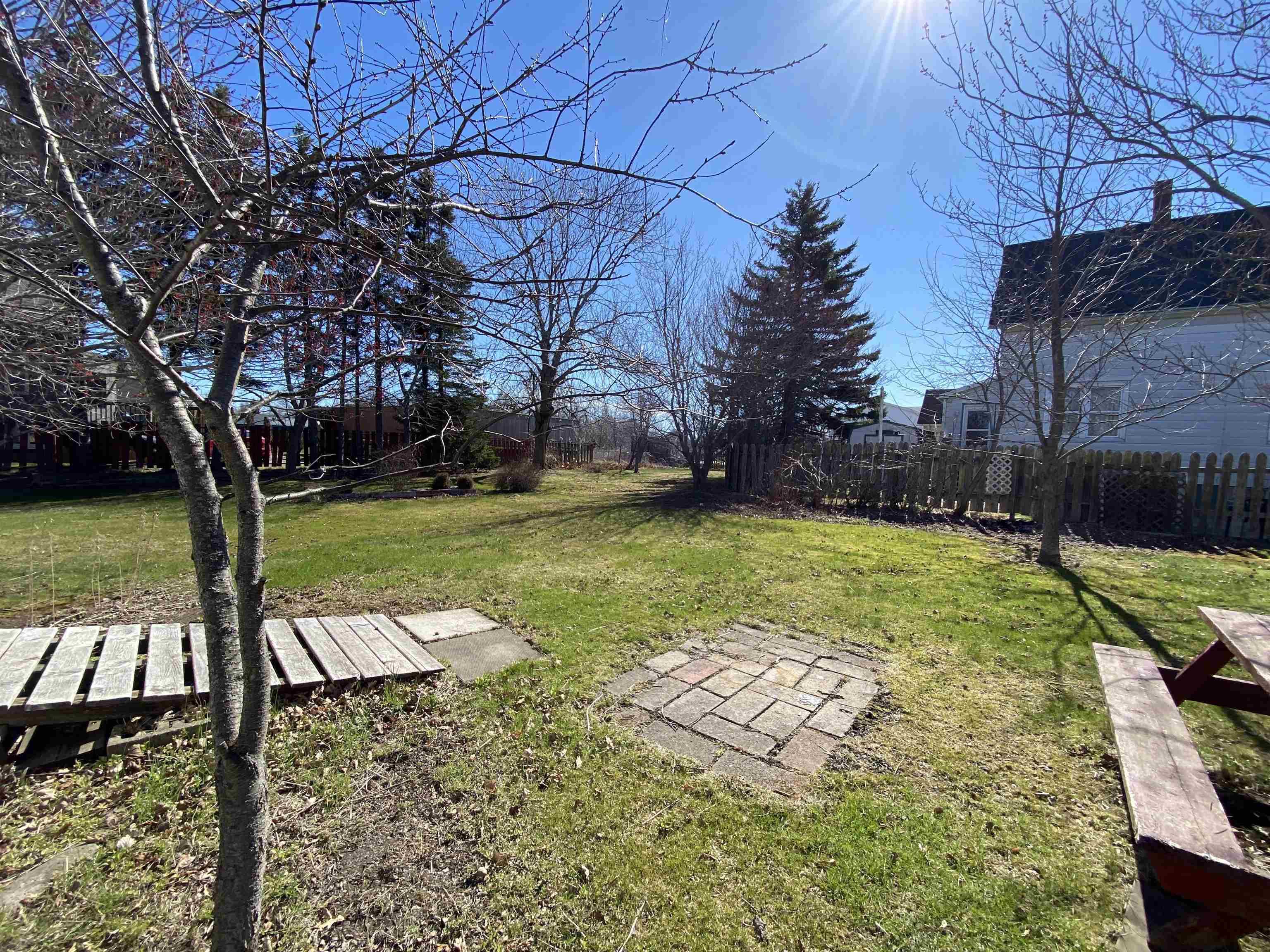 $299,800.00: 141 South Street, Glace Bay
