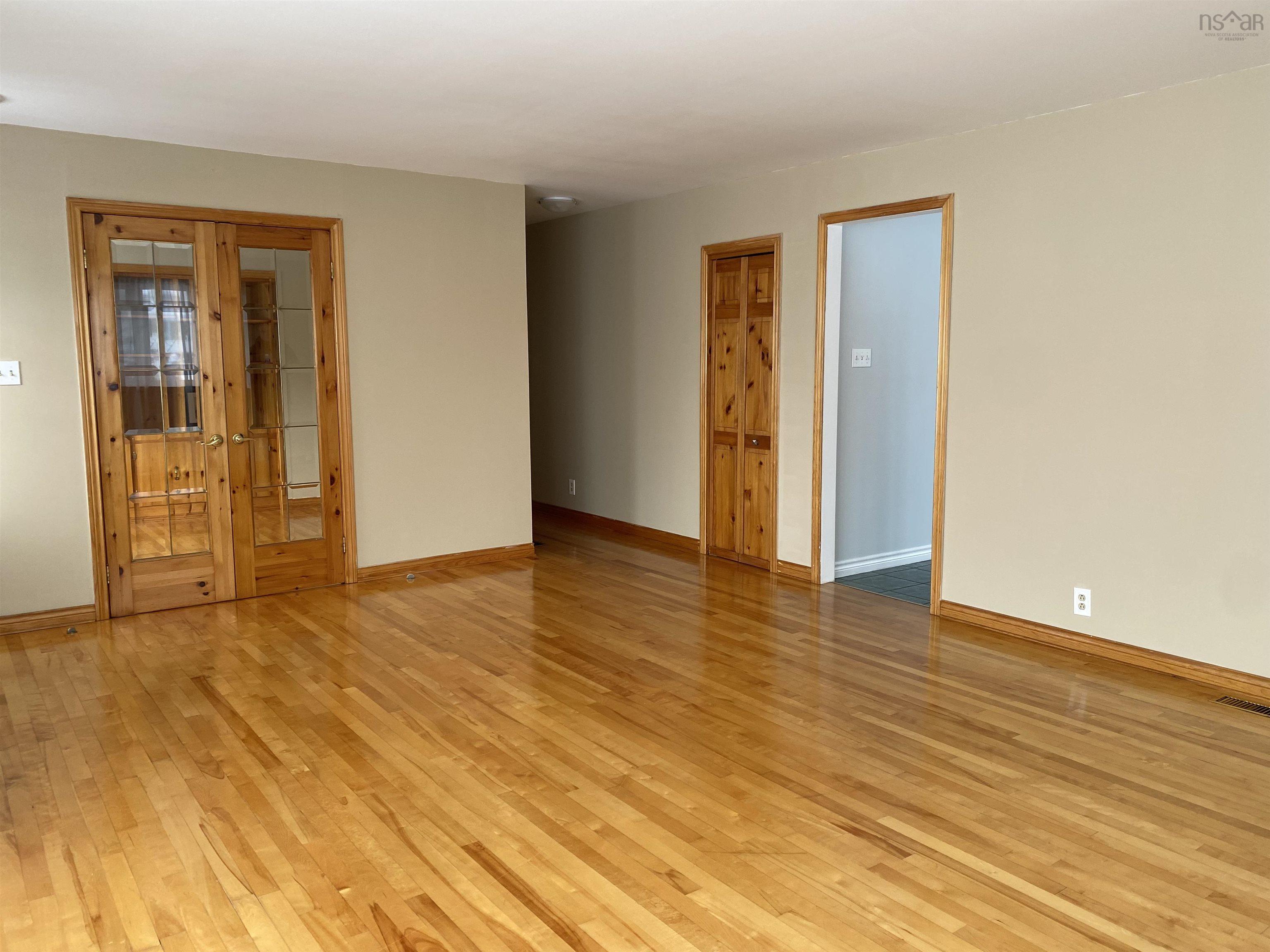 $299,800.00: 141 South Street, Glace Bay