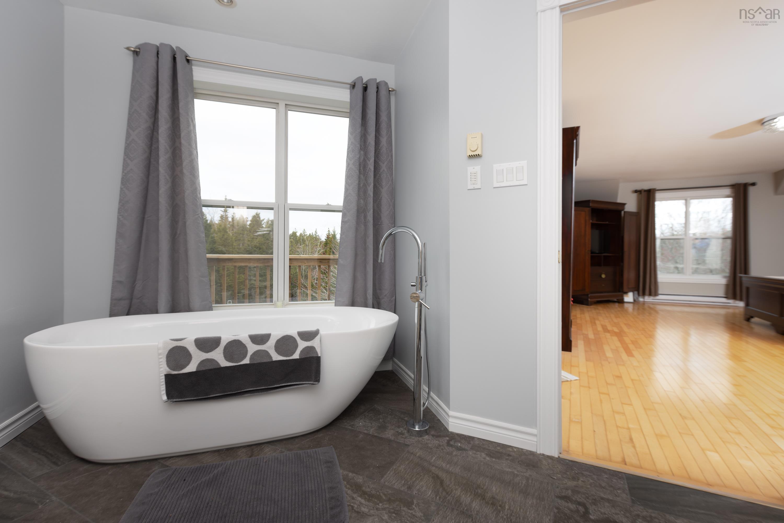 $1,074,900.00: 215 Scotsdale Drive, Musquodoboit Harbour