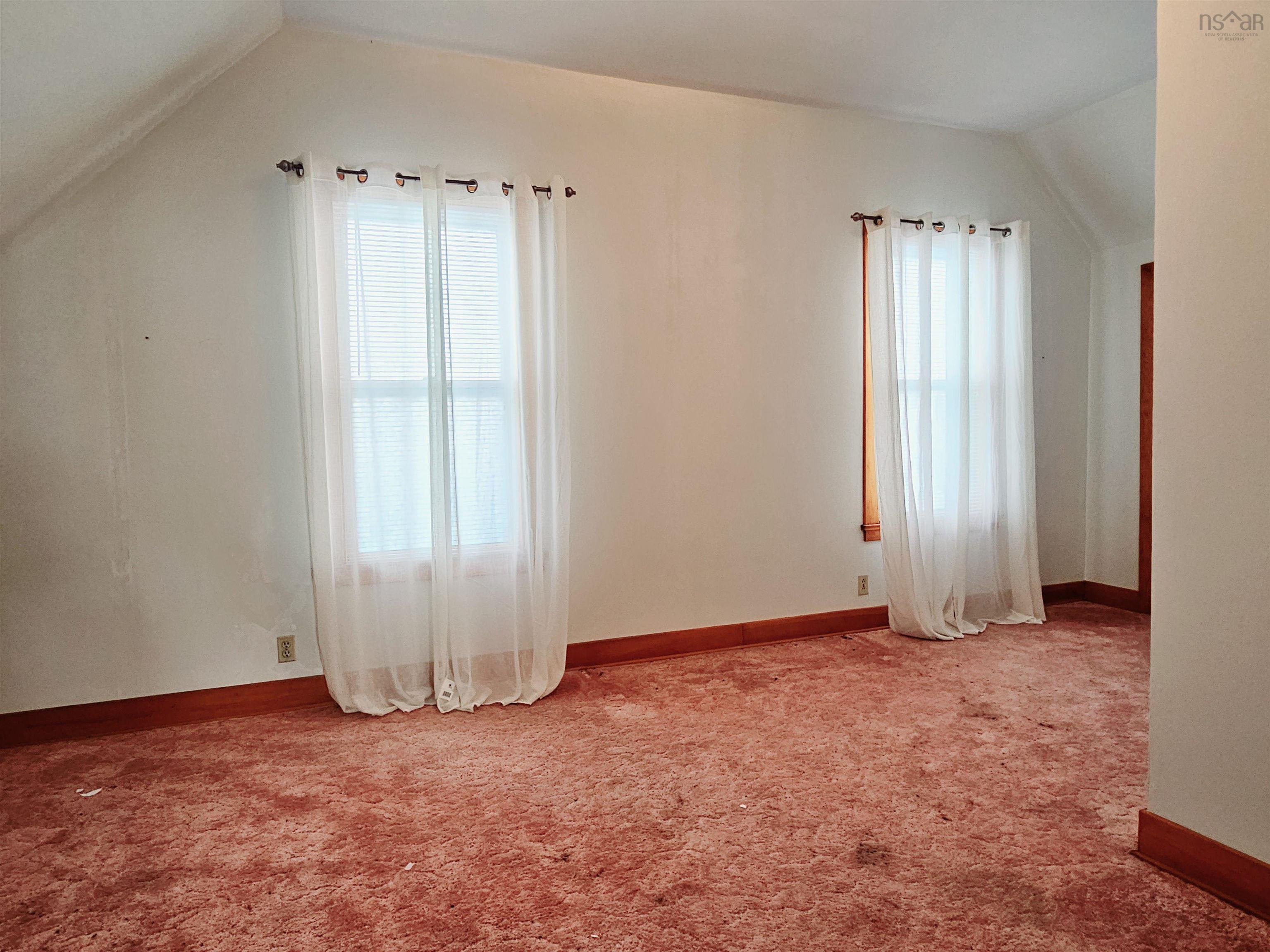 $375,000.00: 91 The Point Road, Blue Rocks