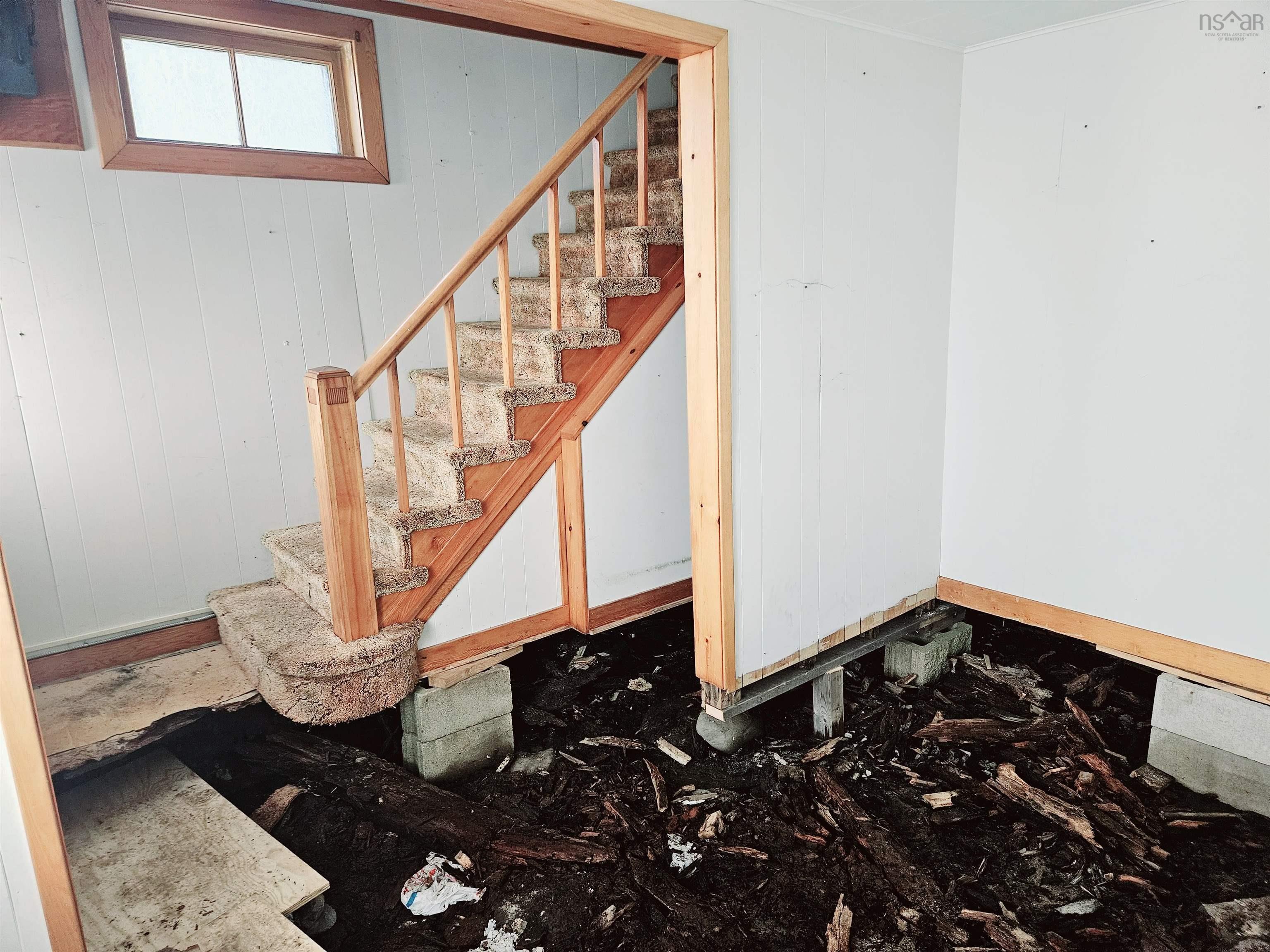 $375,000.00: 91 The Point Road, Blue Rocks