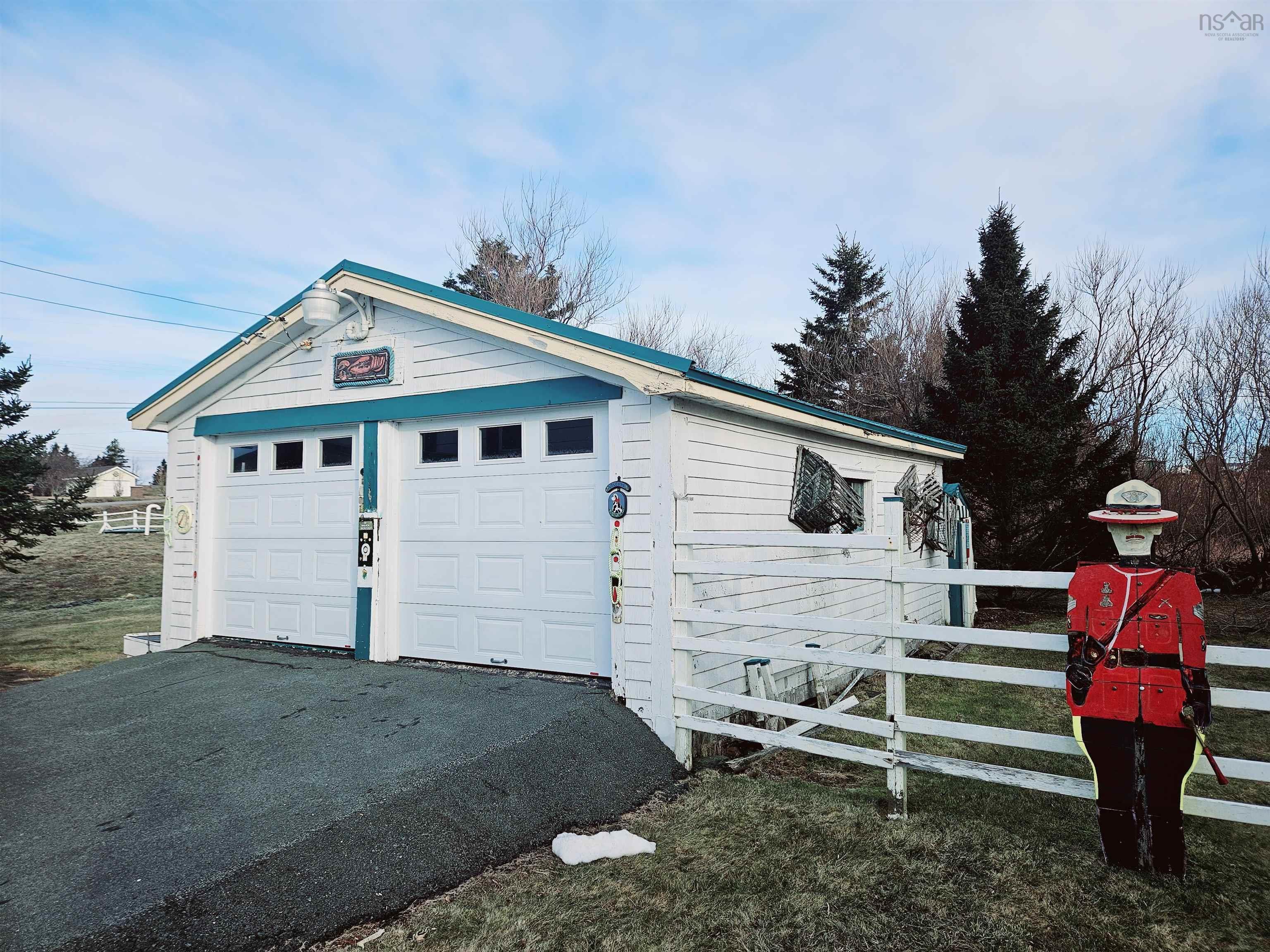 $375,000.00: 91 The Point Road, Blue Rocks