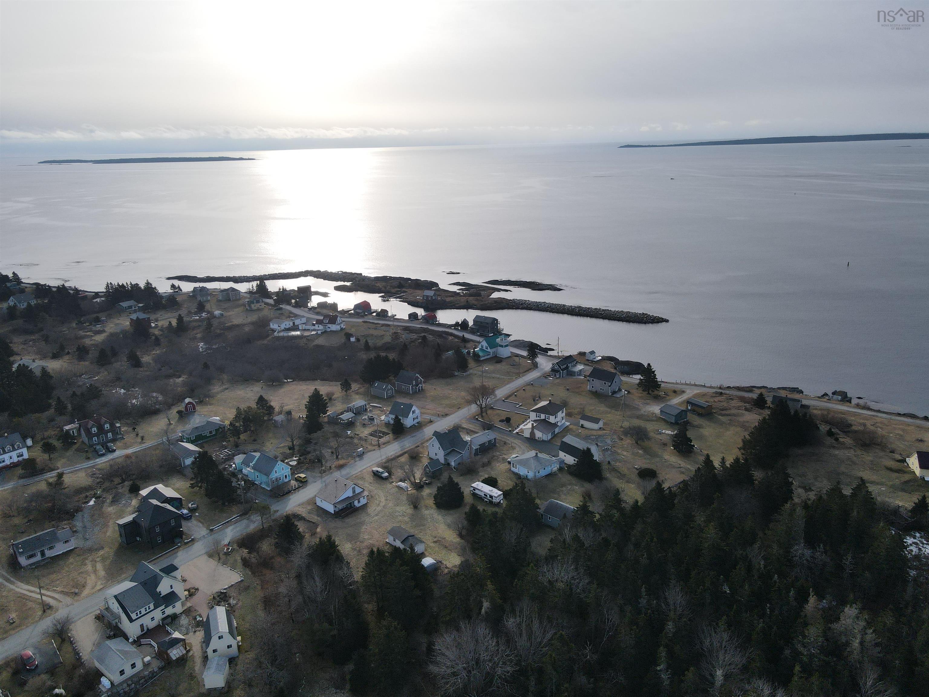 $375,000.00: 91 The Point Road, Blue Rocks