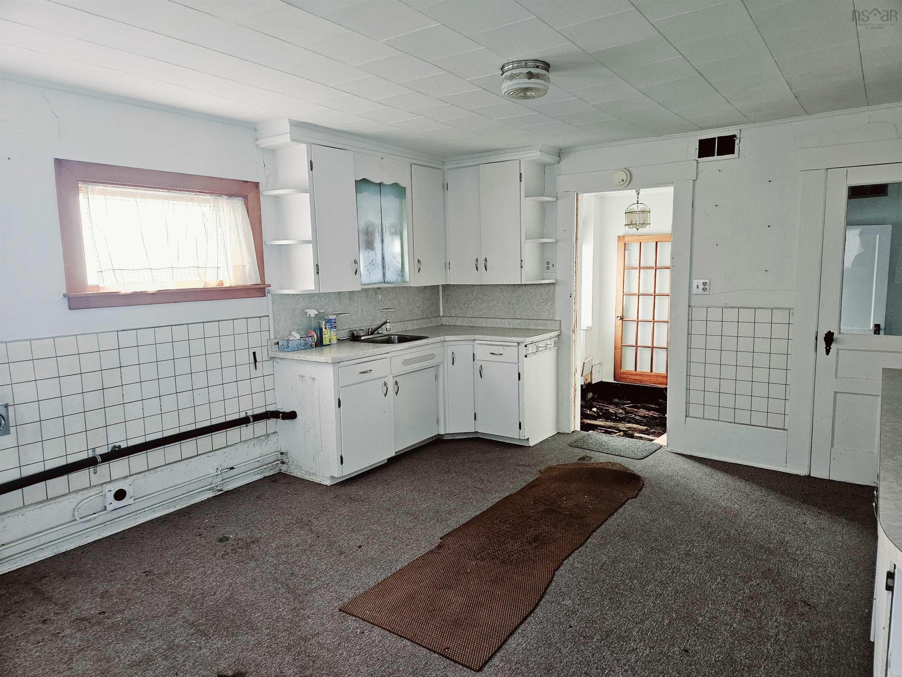 $375,000.00: 91 The Point Road, Blue Rocks