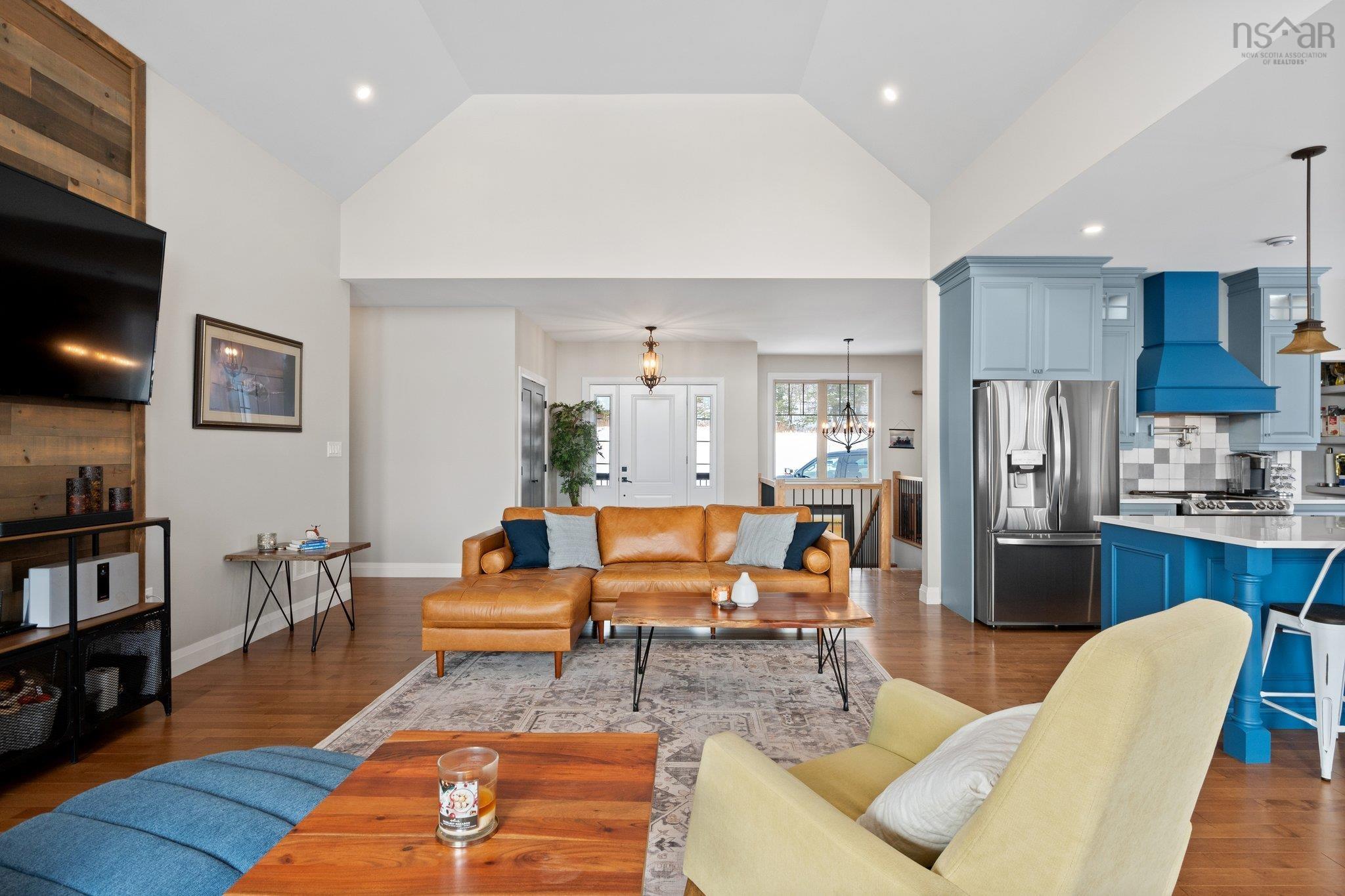 $999,900.00: 284 Ben Phinney Road, Melvern Square