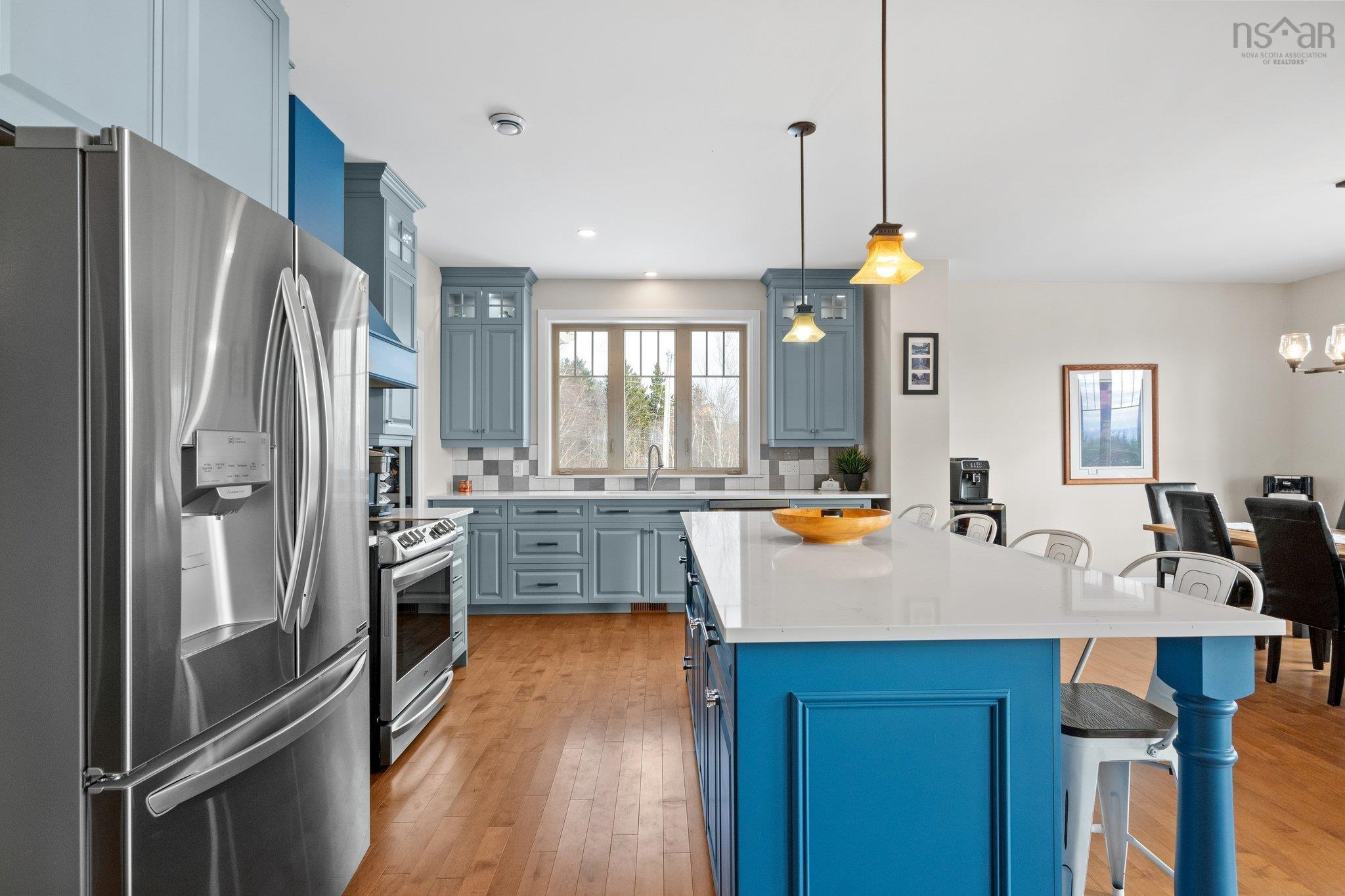 $999,900.00: 284 Ben Phinney Road, Melvern Square