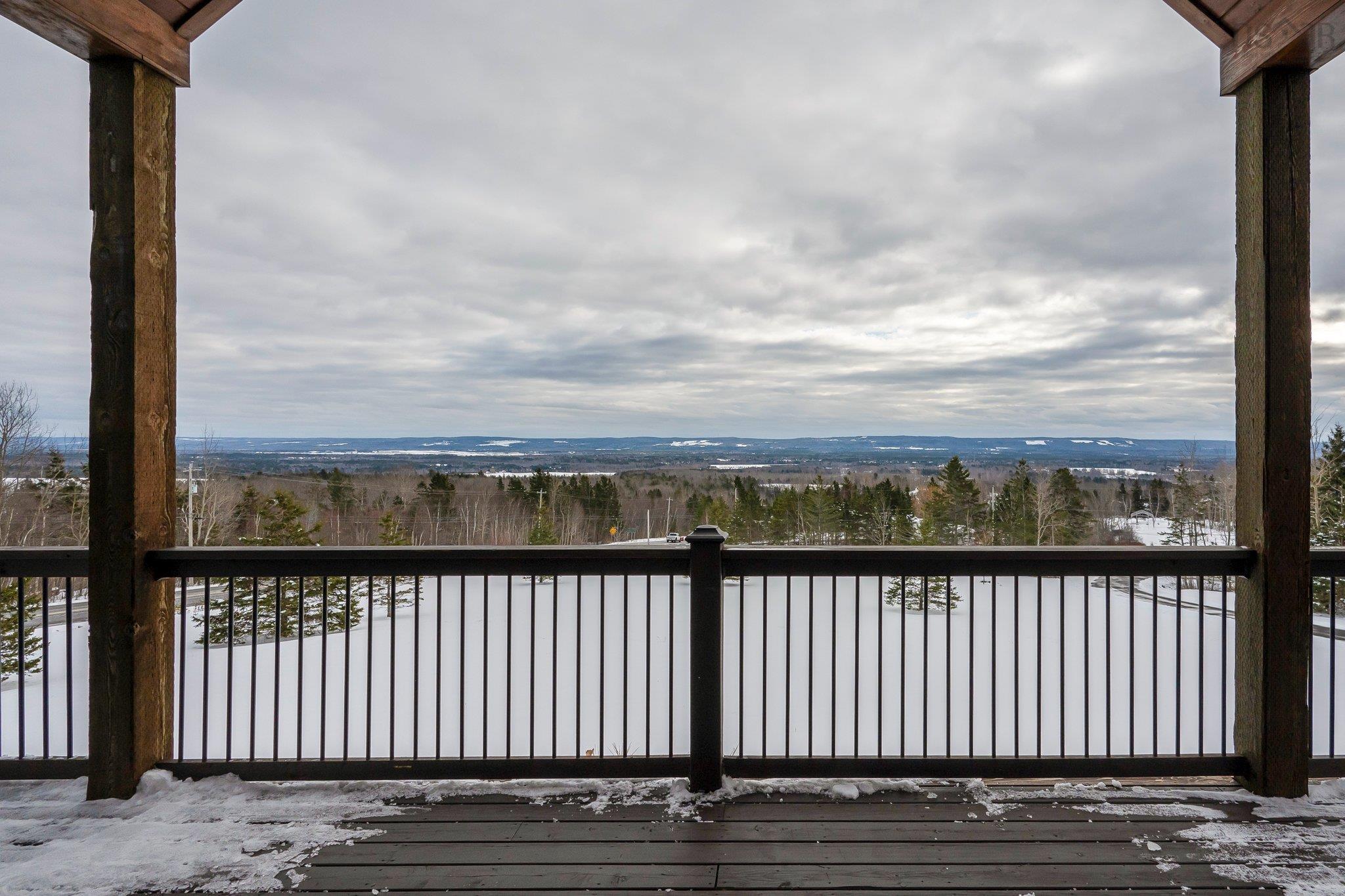 $999,900.00: 284 Ben Phinney Road, Melvern Square
