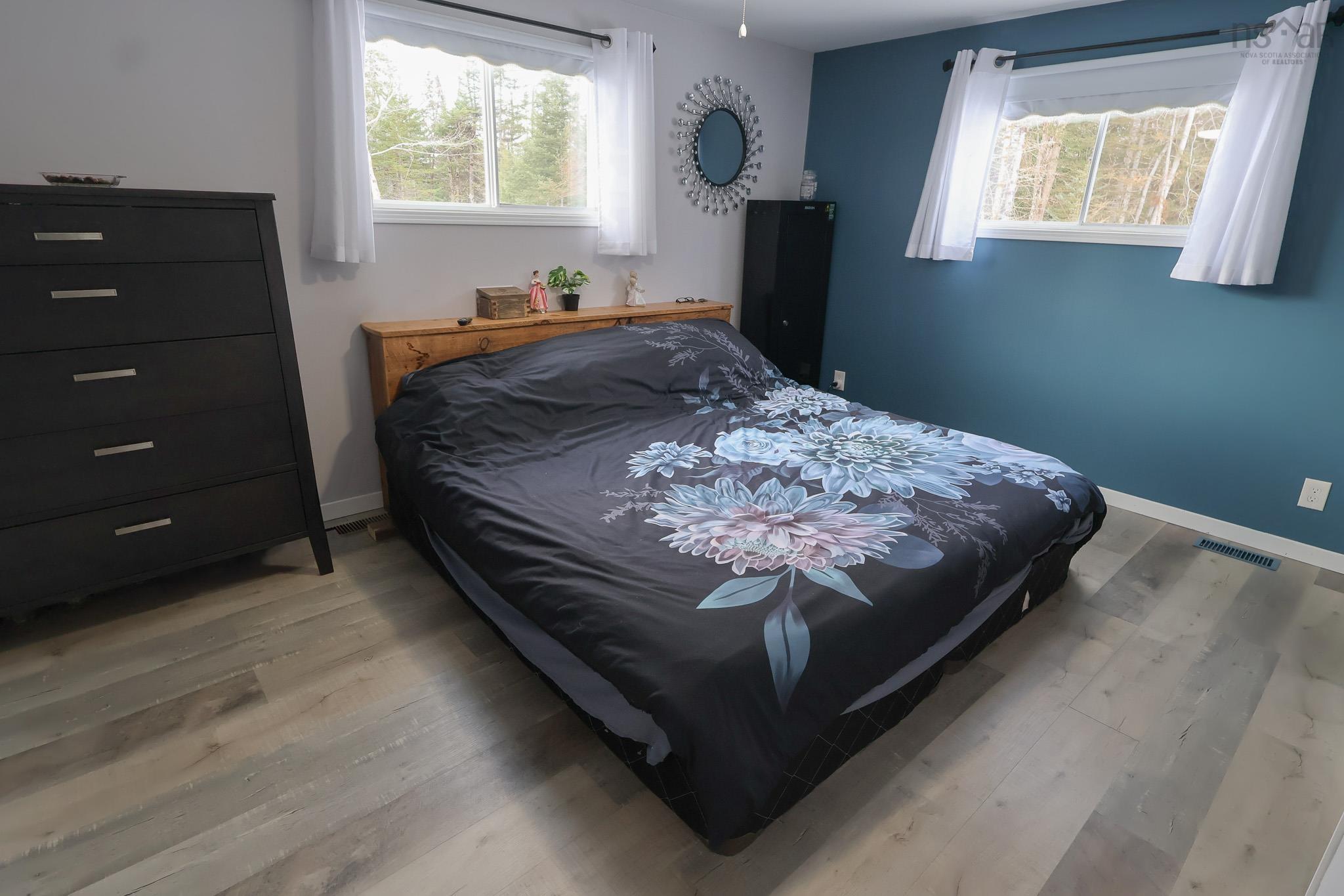 $329,900.00: 679 Highway 208, Simpsons Corner