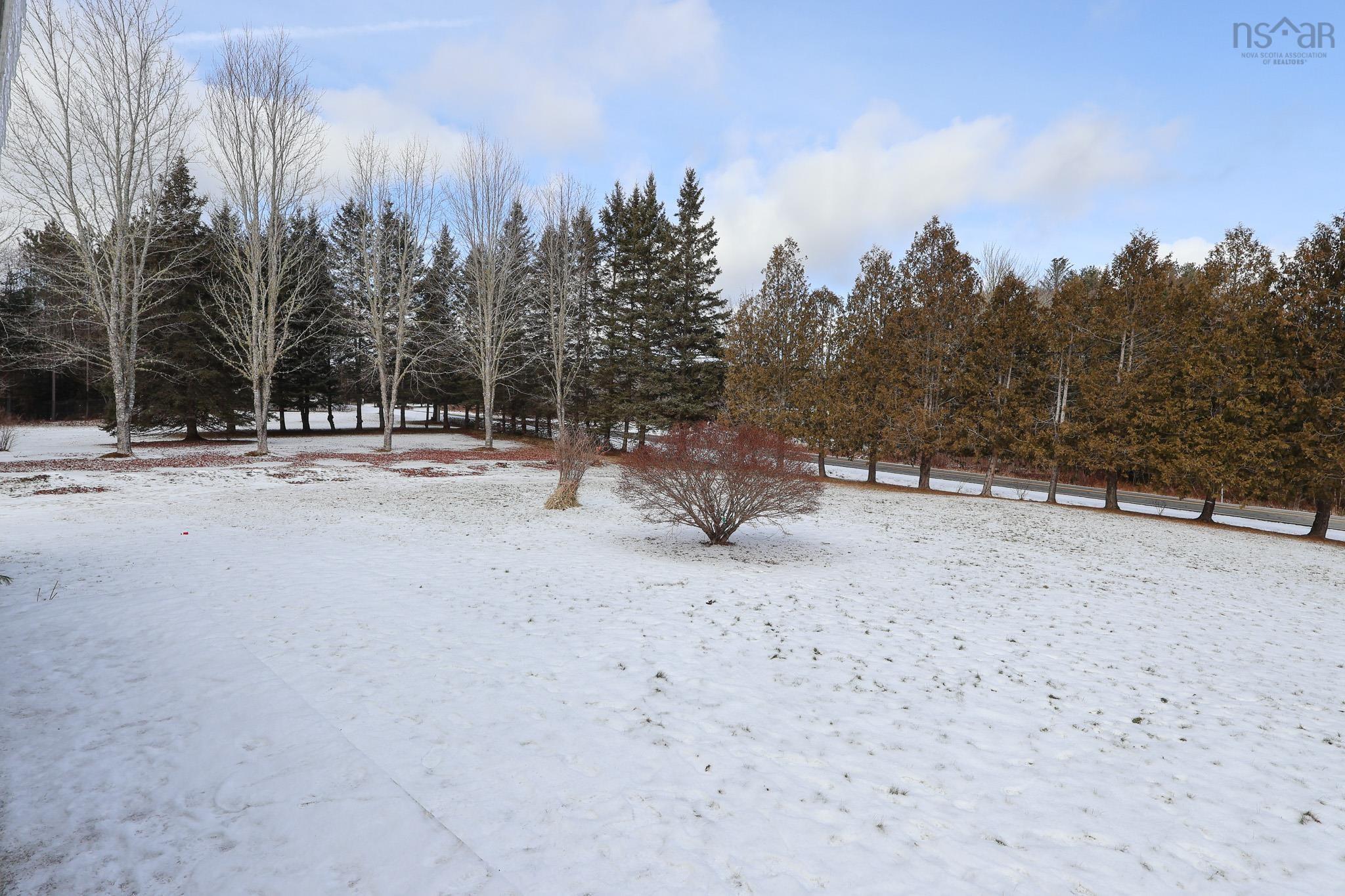 $329,900.00: 679 Highway 208, Simpsons Corner