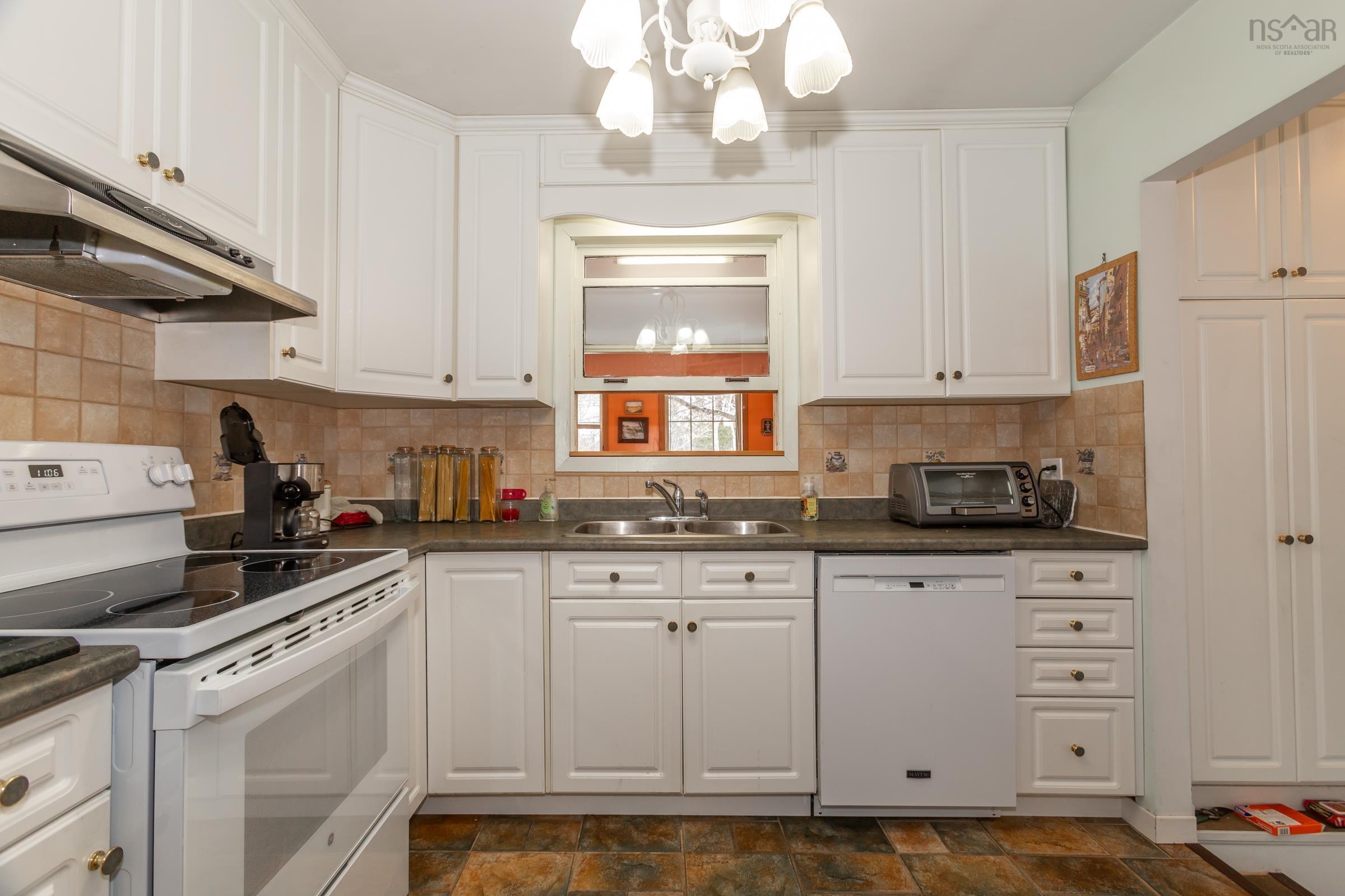 $599,900.00: 5270 Highway 1, Granville Centre