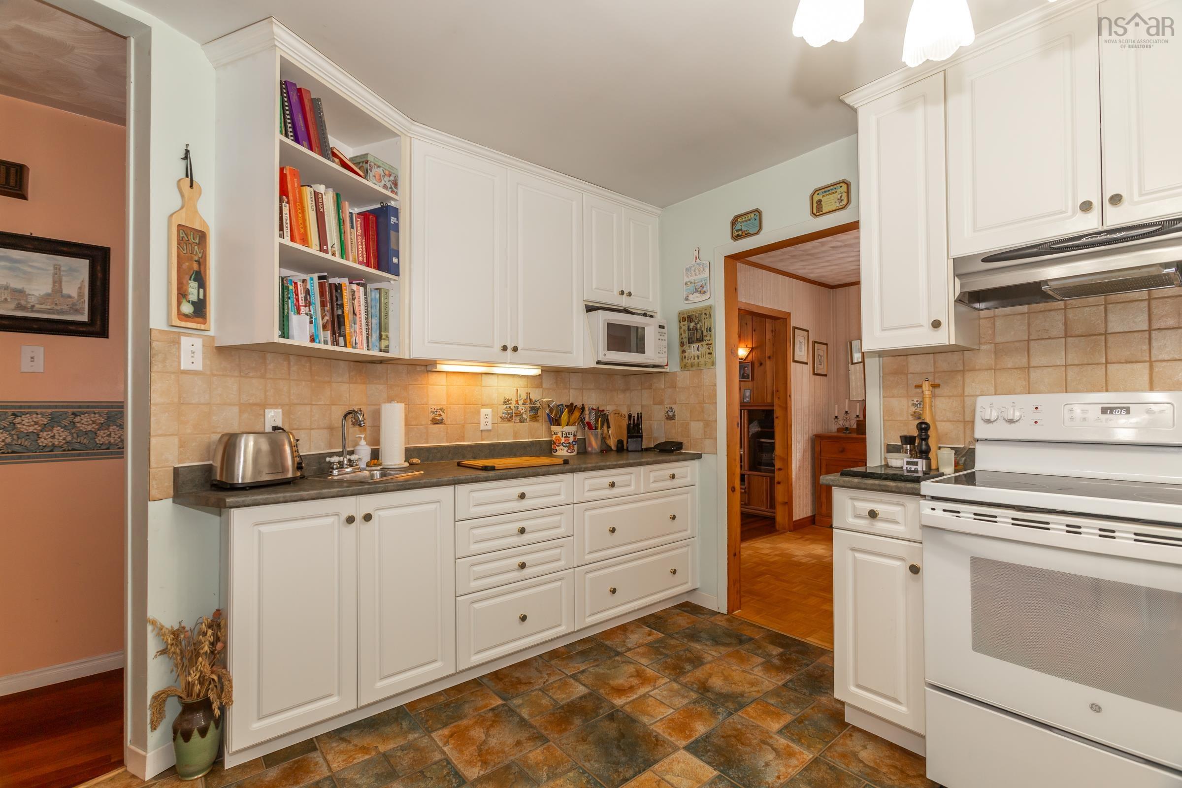 $599,900.00: 5270 Highway 1, Granville Centre