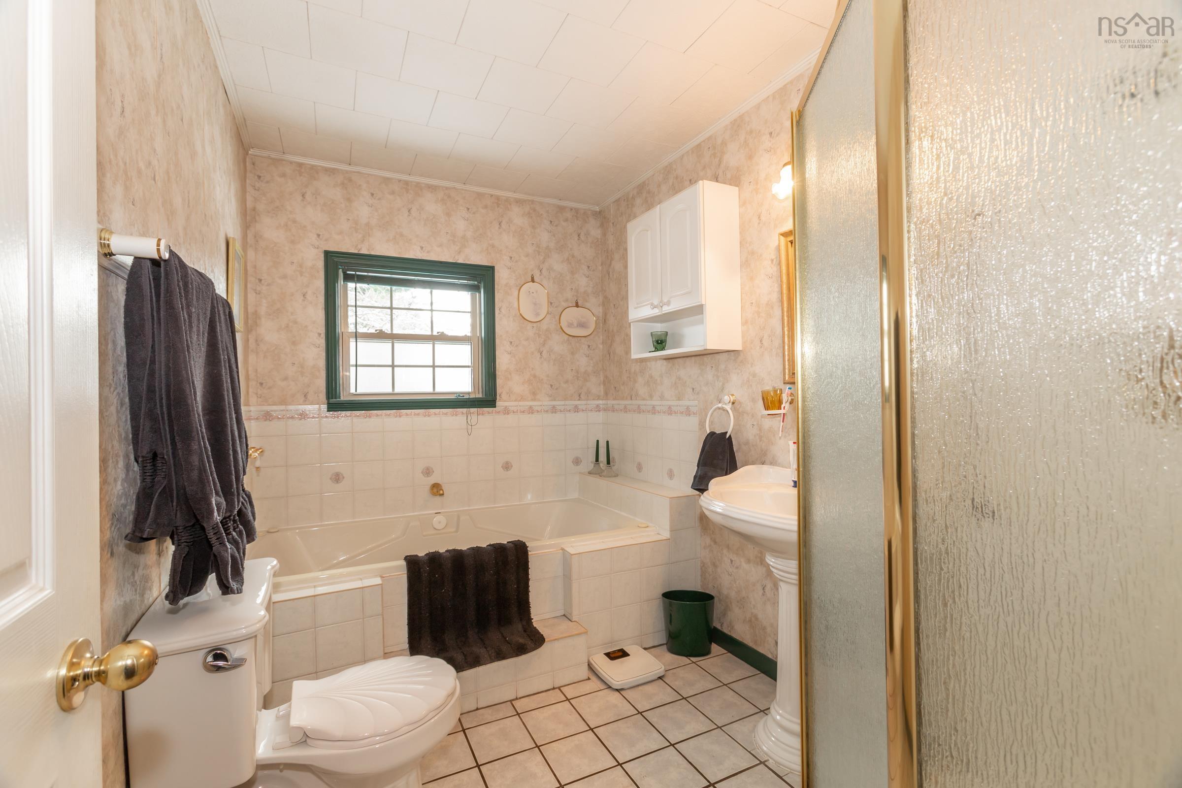 $599,900.00: 5270 Highway 1, Granville Centre
