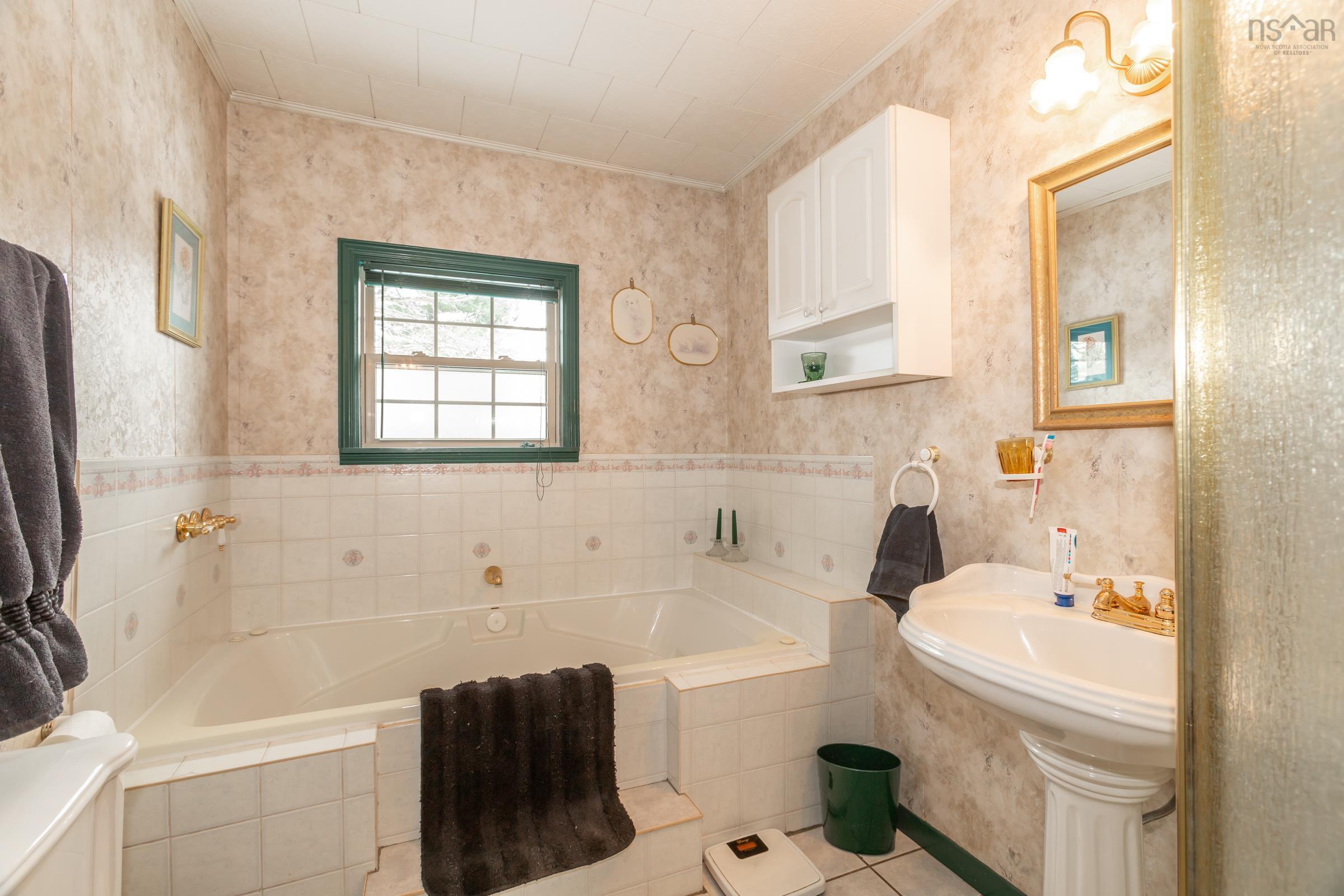 $599,900.00: 5270 Highway 1, Granville Centre