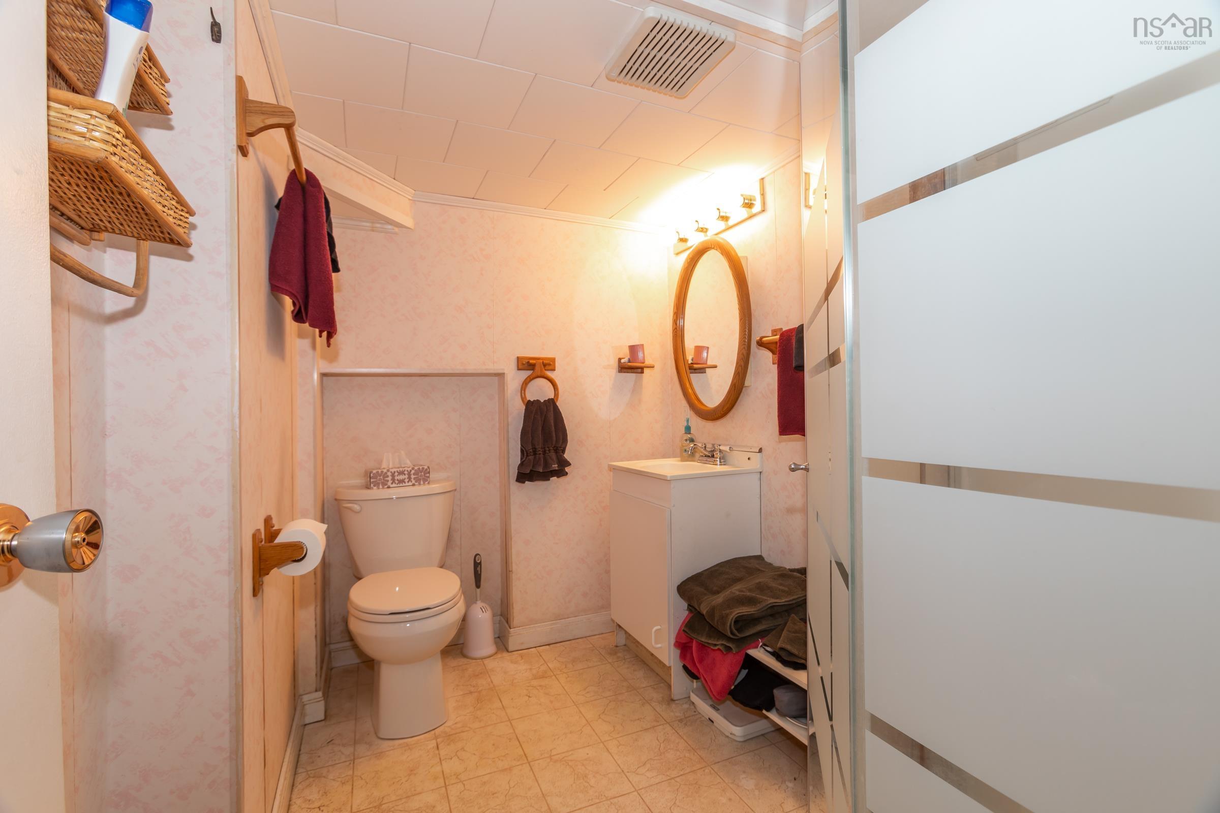$599,900.00: 5270 Highway 1, Granville Centre