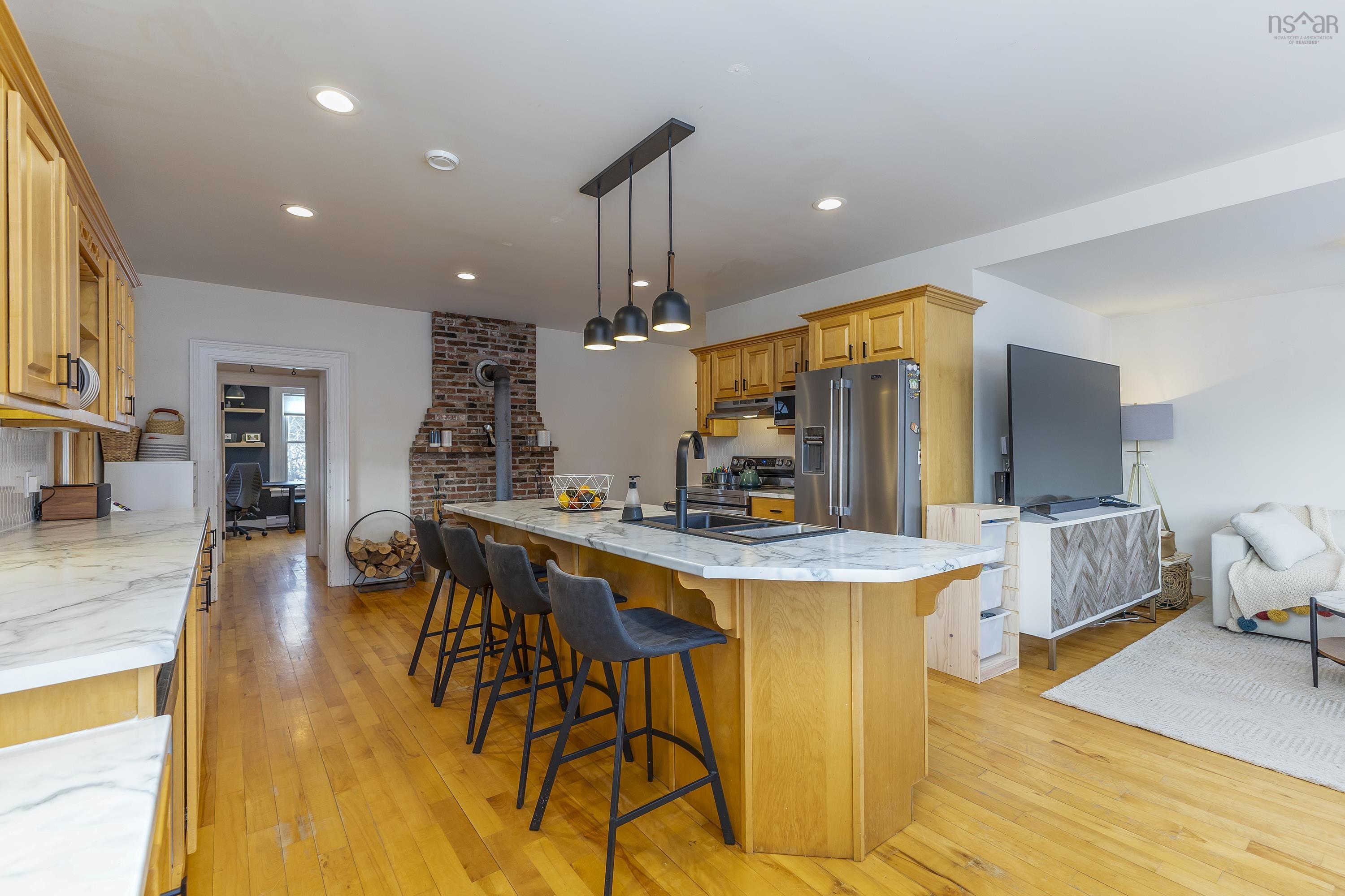 $799,500.00: 386 Truro Road, North River