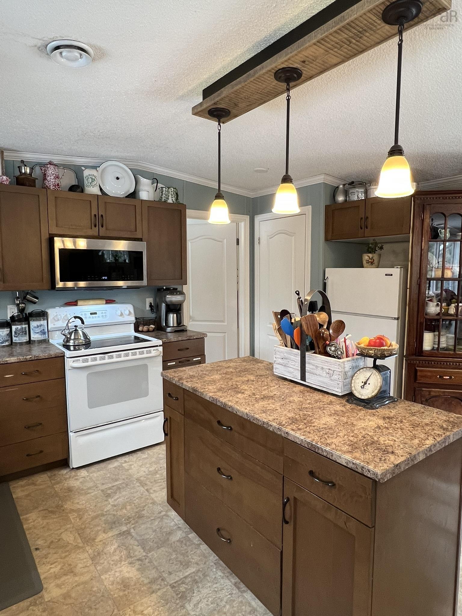 $359,900.00: 120 Brule Shore Road, Barrachois
