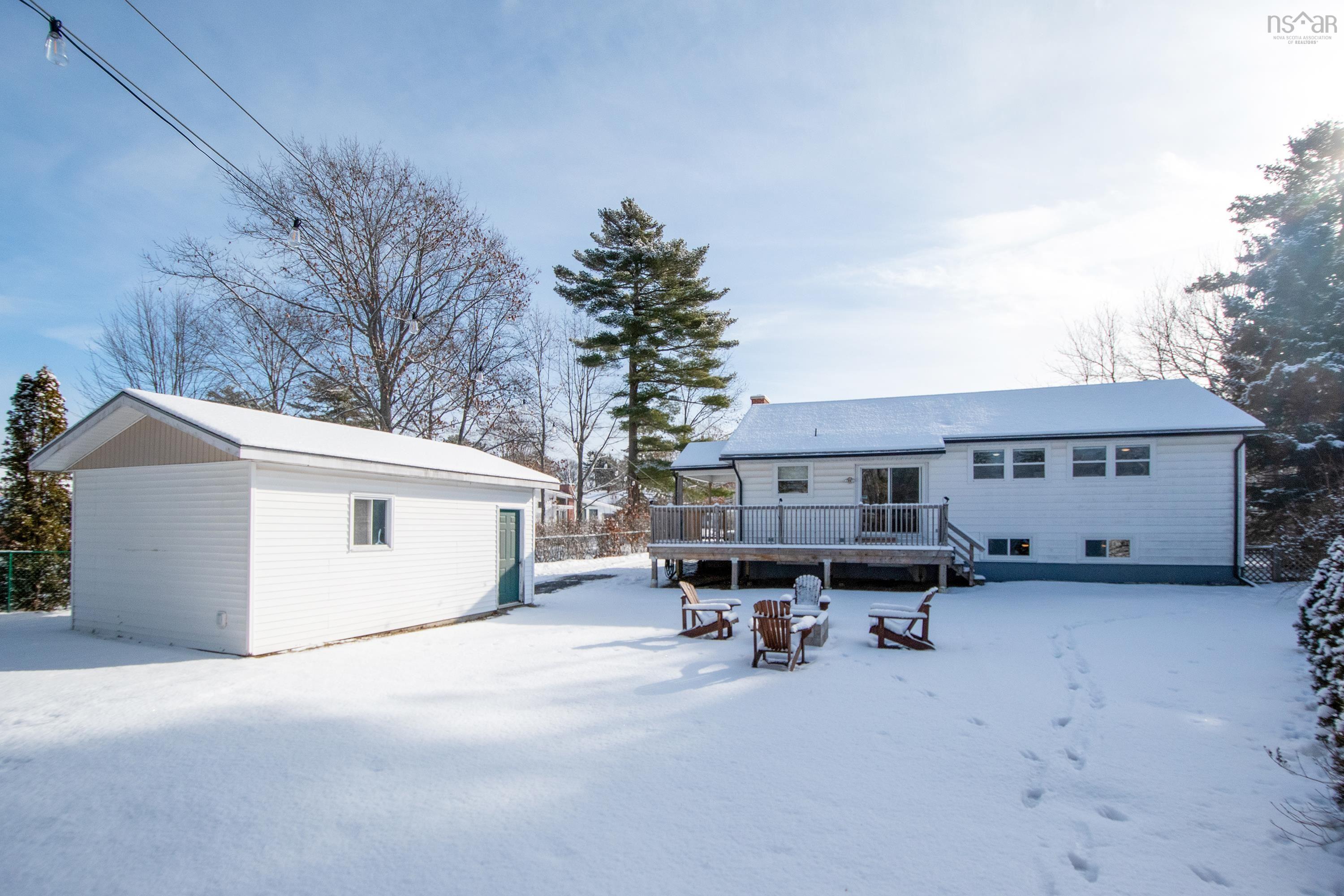 $349,000.00: 1071 Yukon Lane, Greenwood