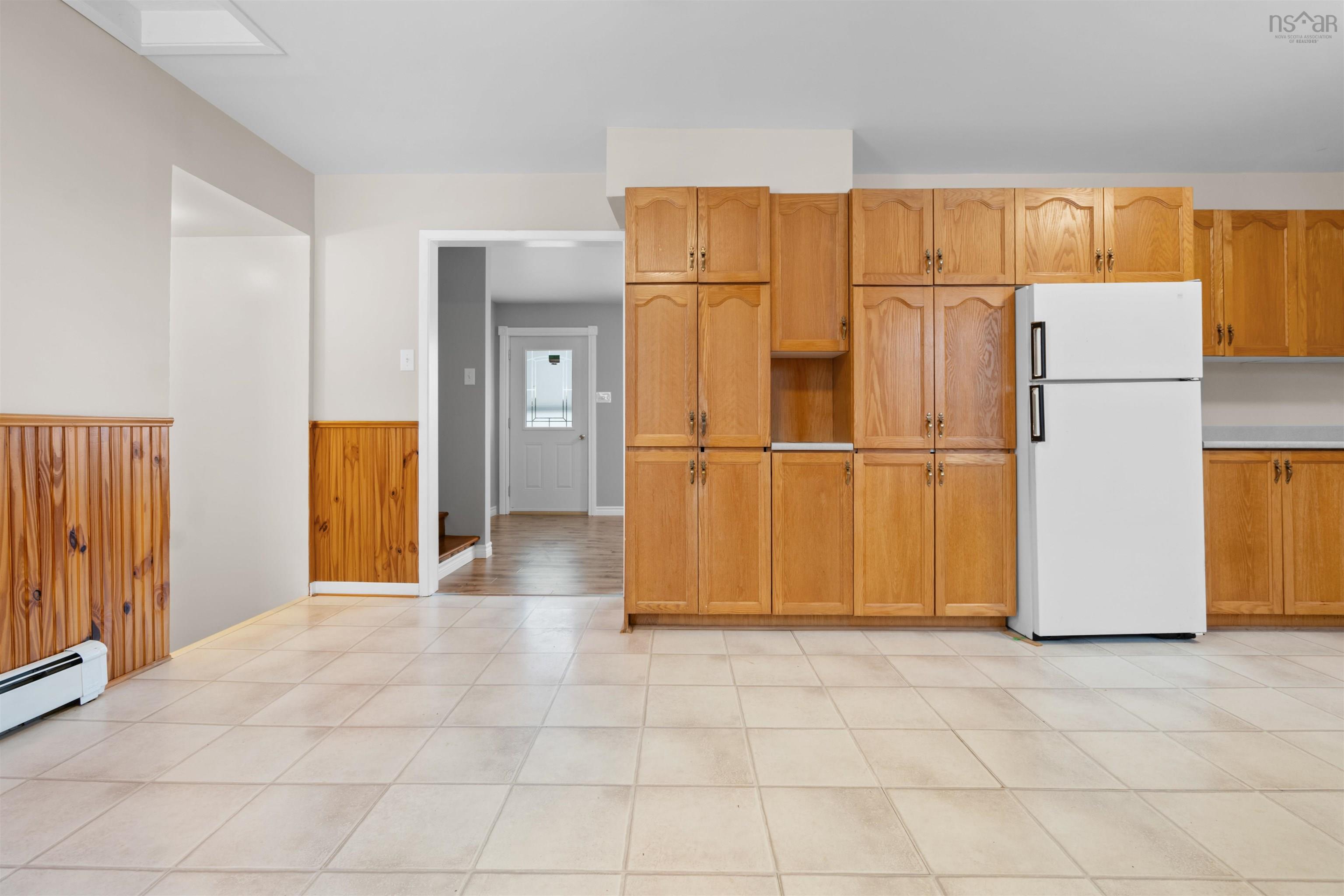 $299,900.00: 31 King Lane, Evanston