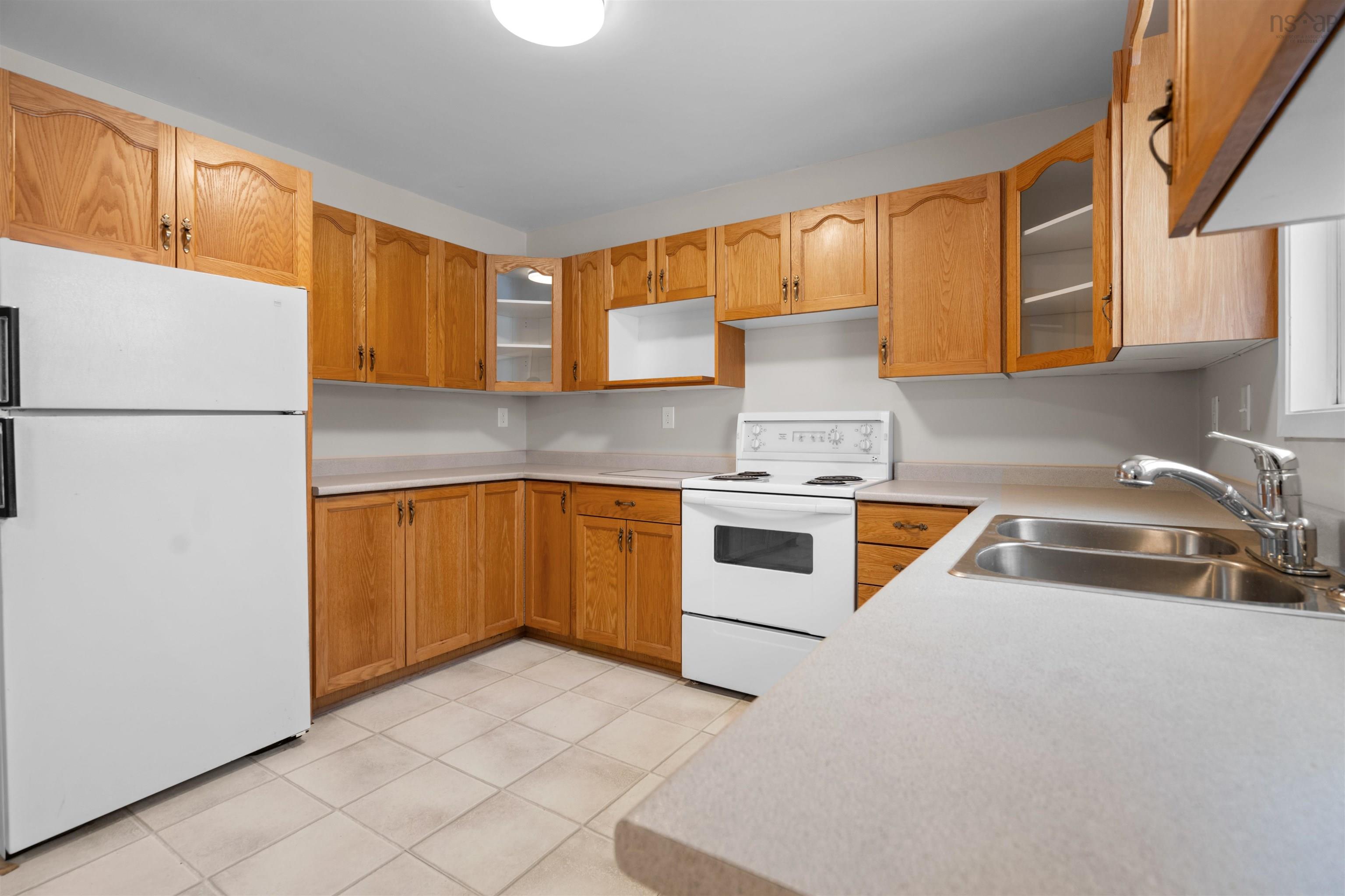 $299,900.00: 31 King Lane, Evanston