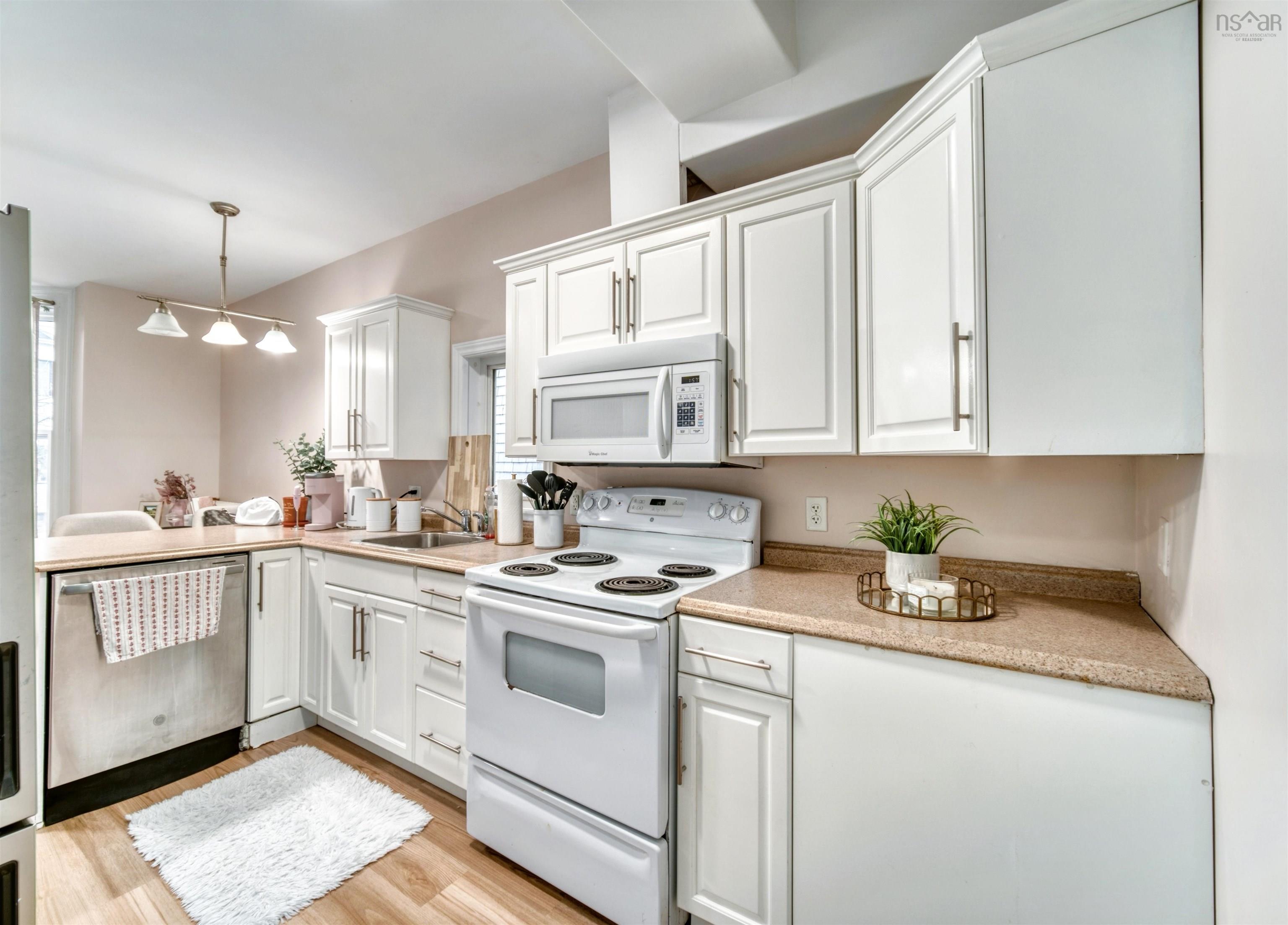 $1,699,900.00: 1135 South Park Street, Halifax