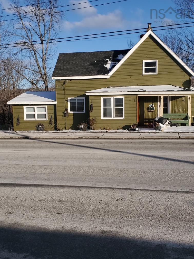 $189,900.00: 176 Stellarton Road, New Glasgow