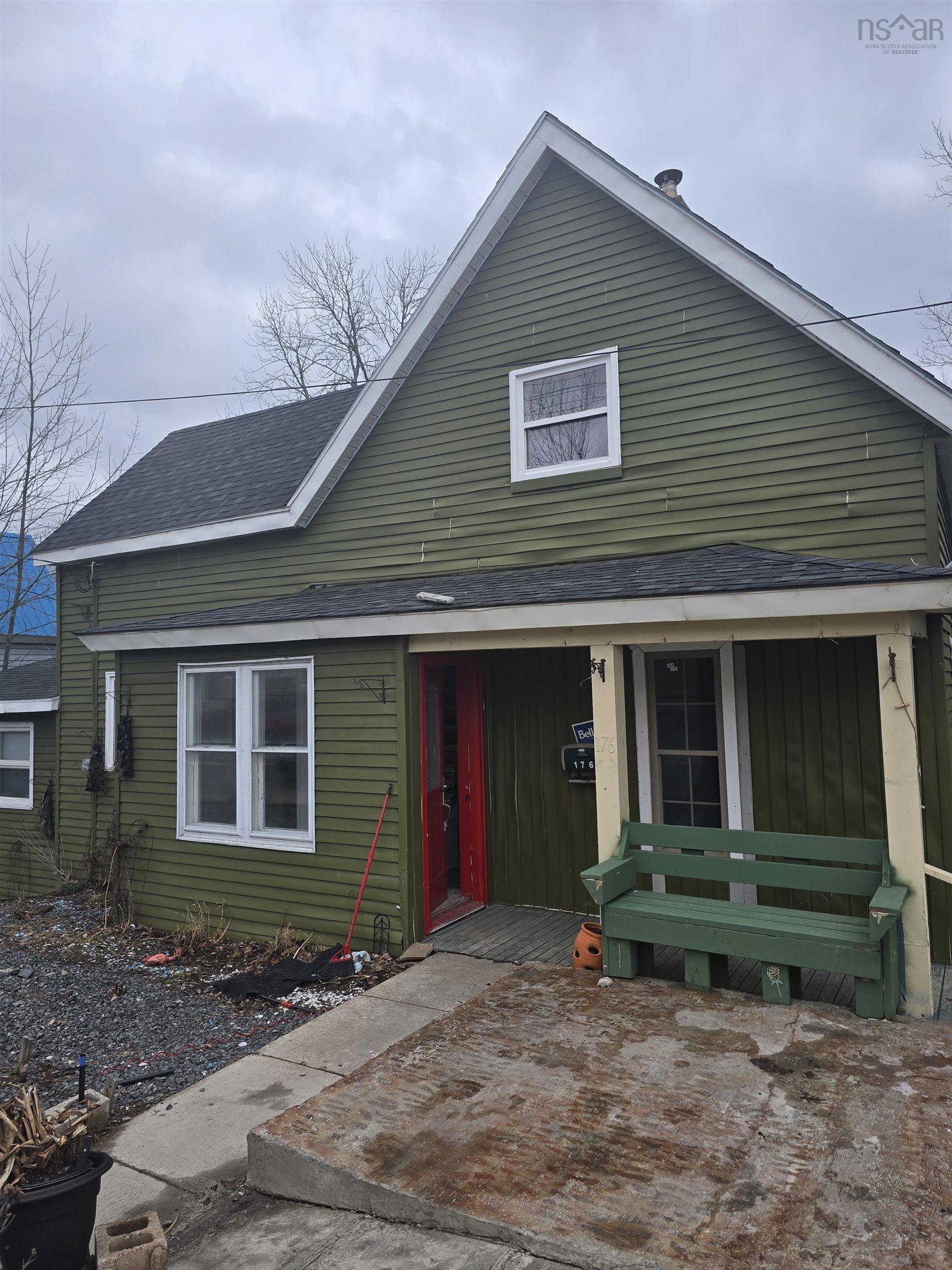 $189,900.00: 176 Stellarton Road, New Glasgow