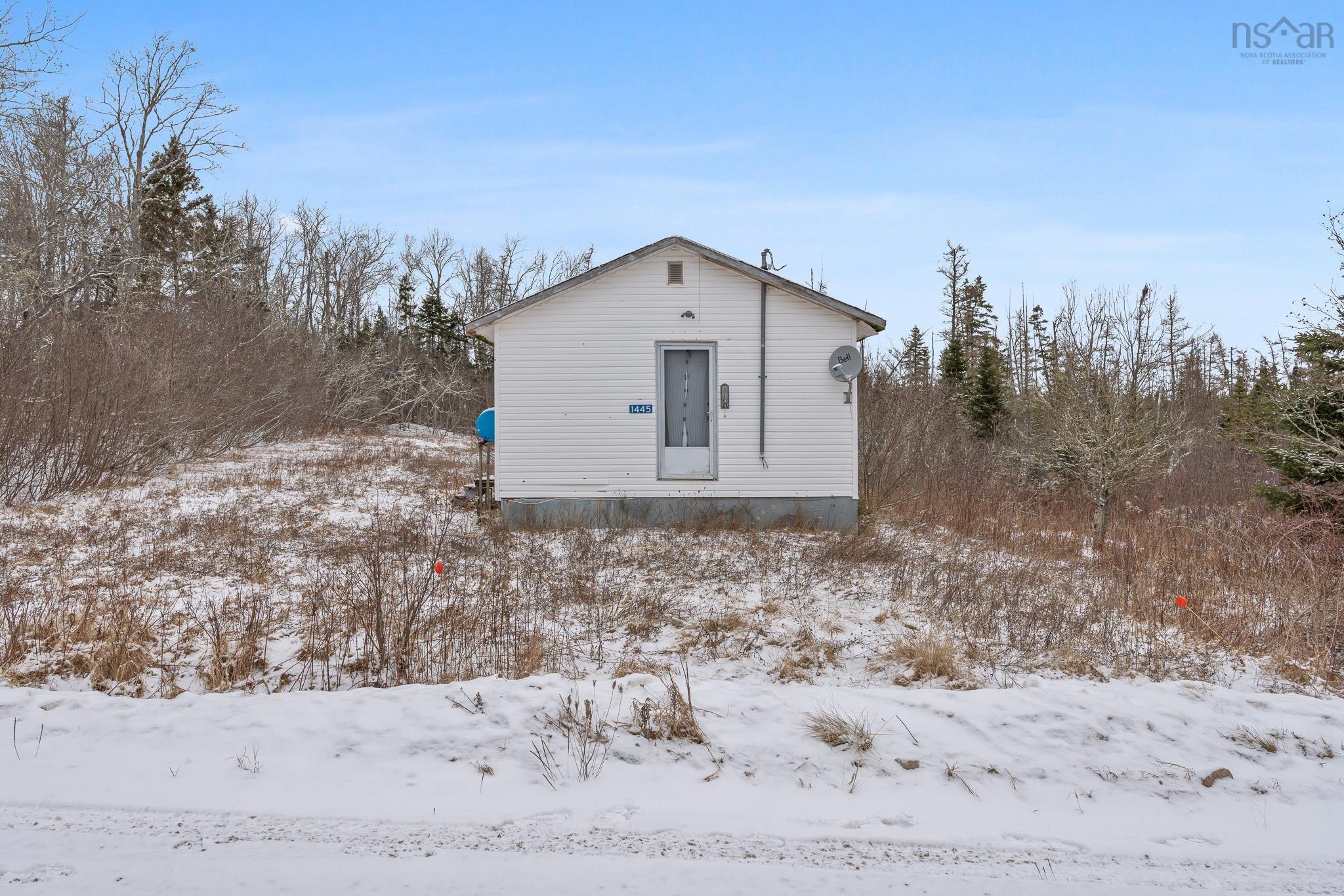 $75,000.00: 1445 Elderbank Back Road, Murchyville