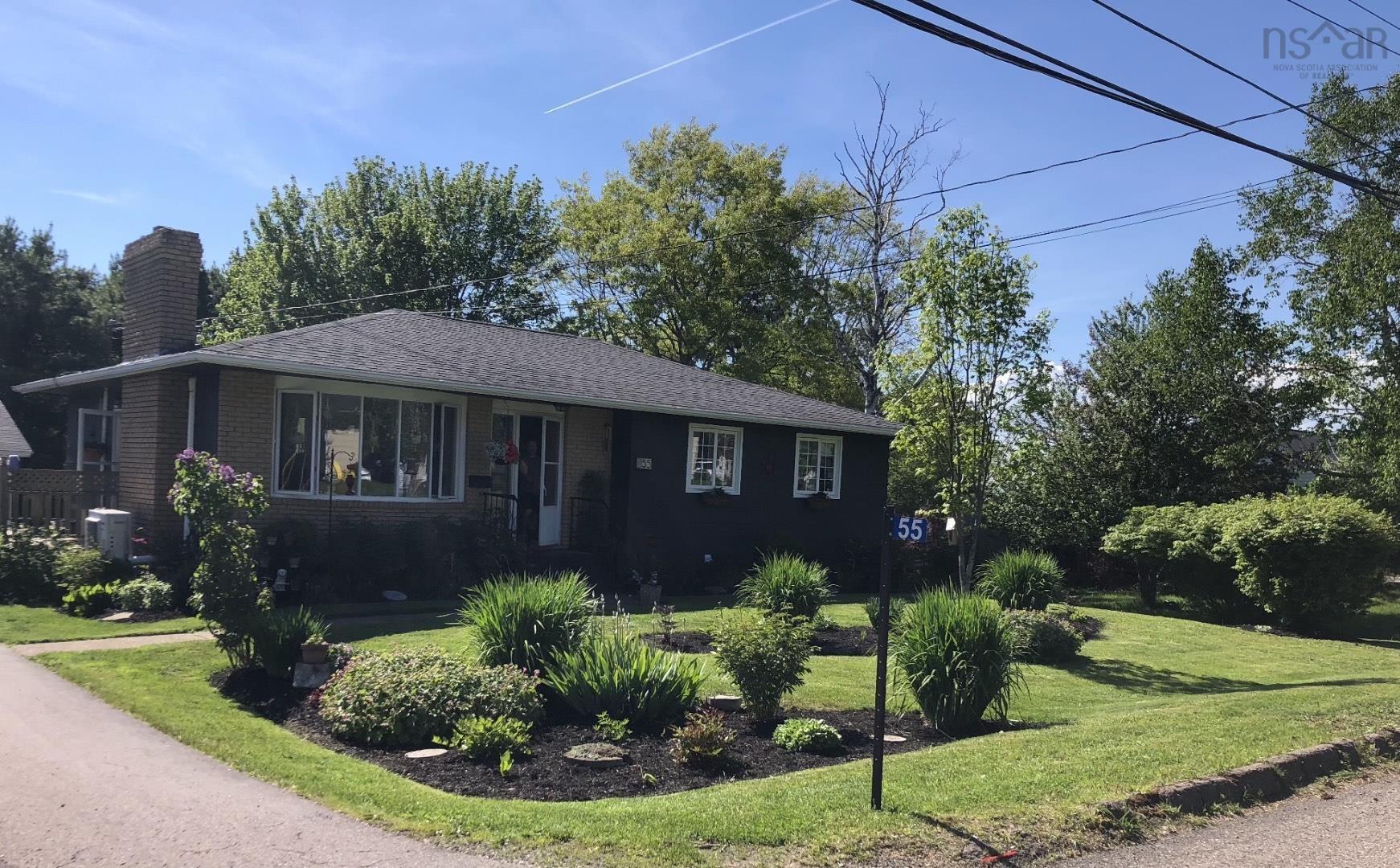 $335,000.00: 55 Birch Street, Salmon River
