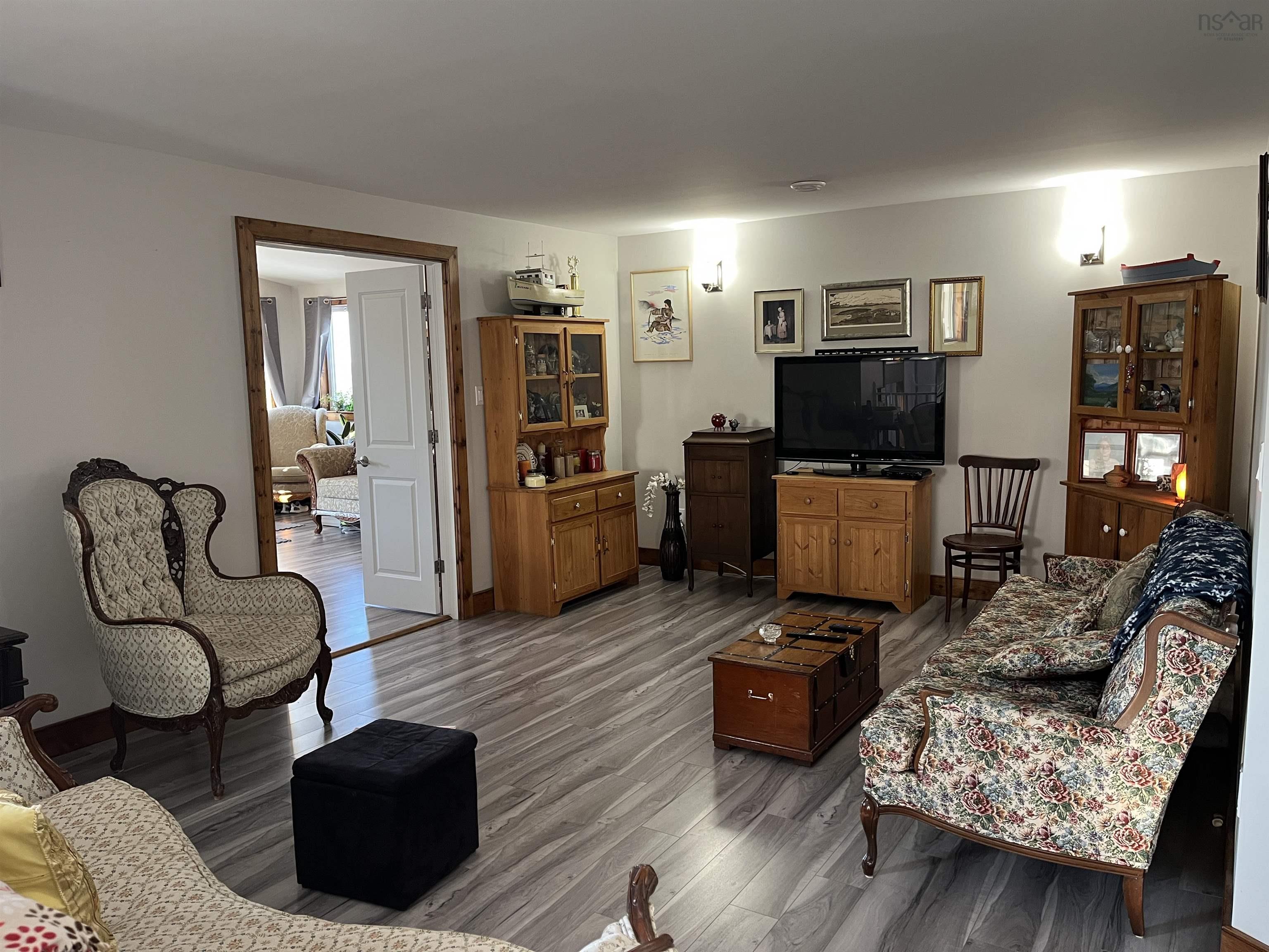 $799,000.00: 19 Bond Drive, Chester