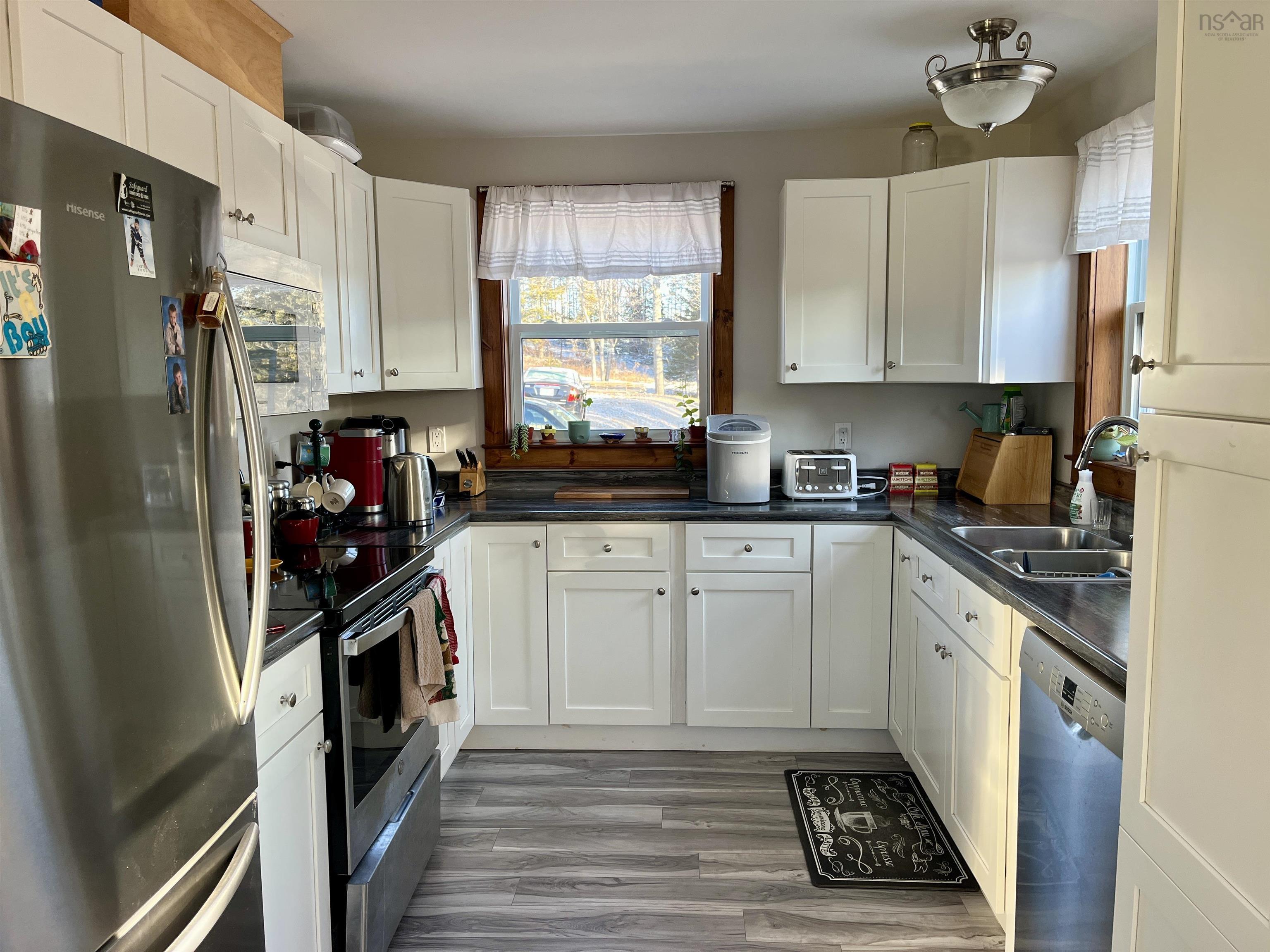 $799,000.00: 19 Bond Drive, Chester