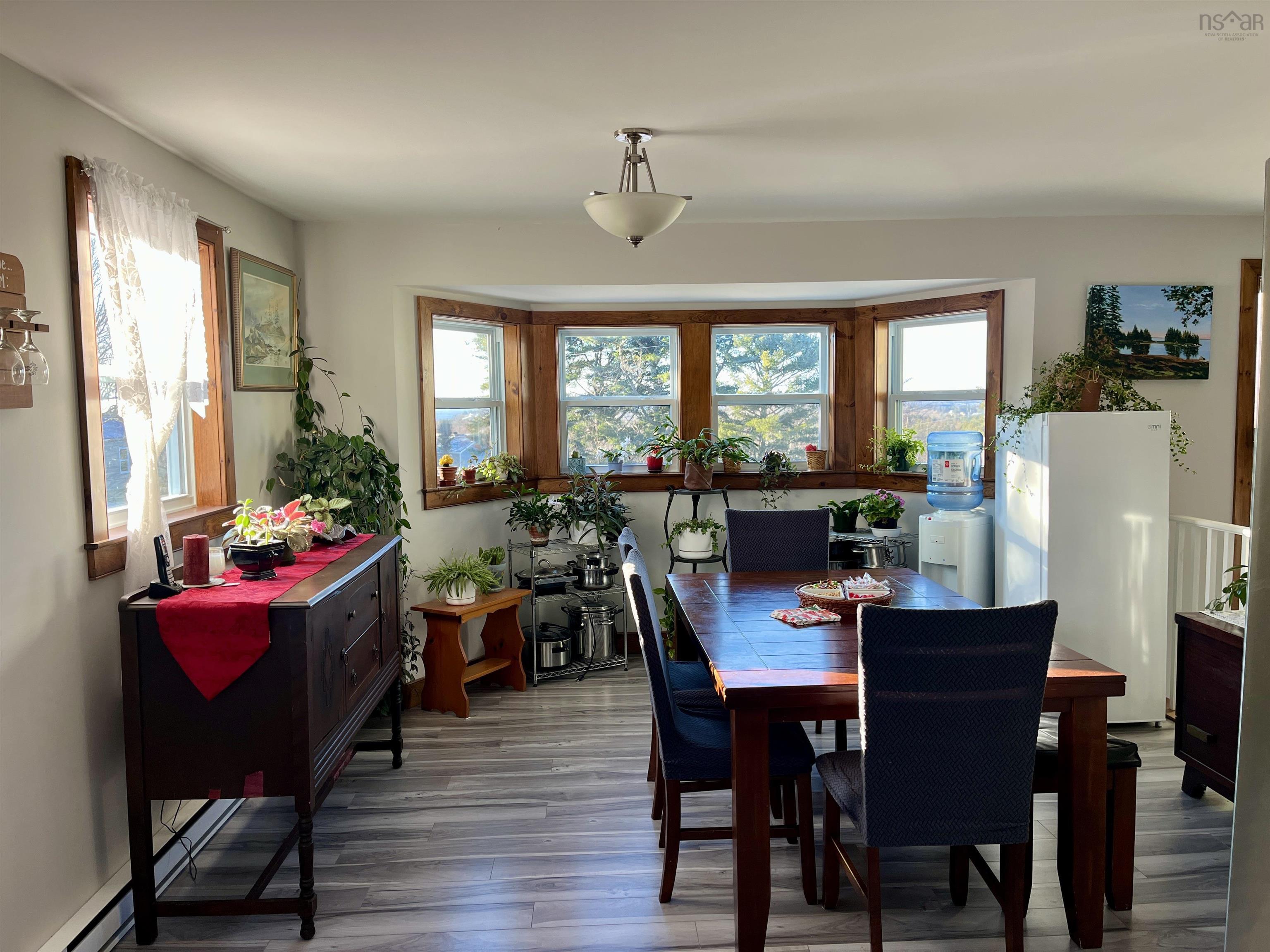 $799,000.00: 19 Bond Drive, Chester