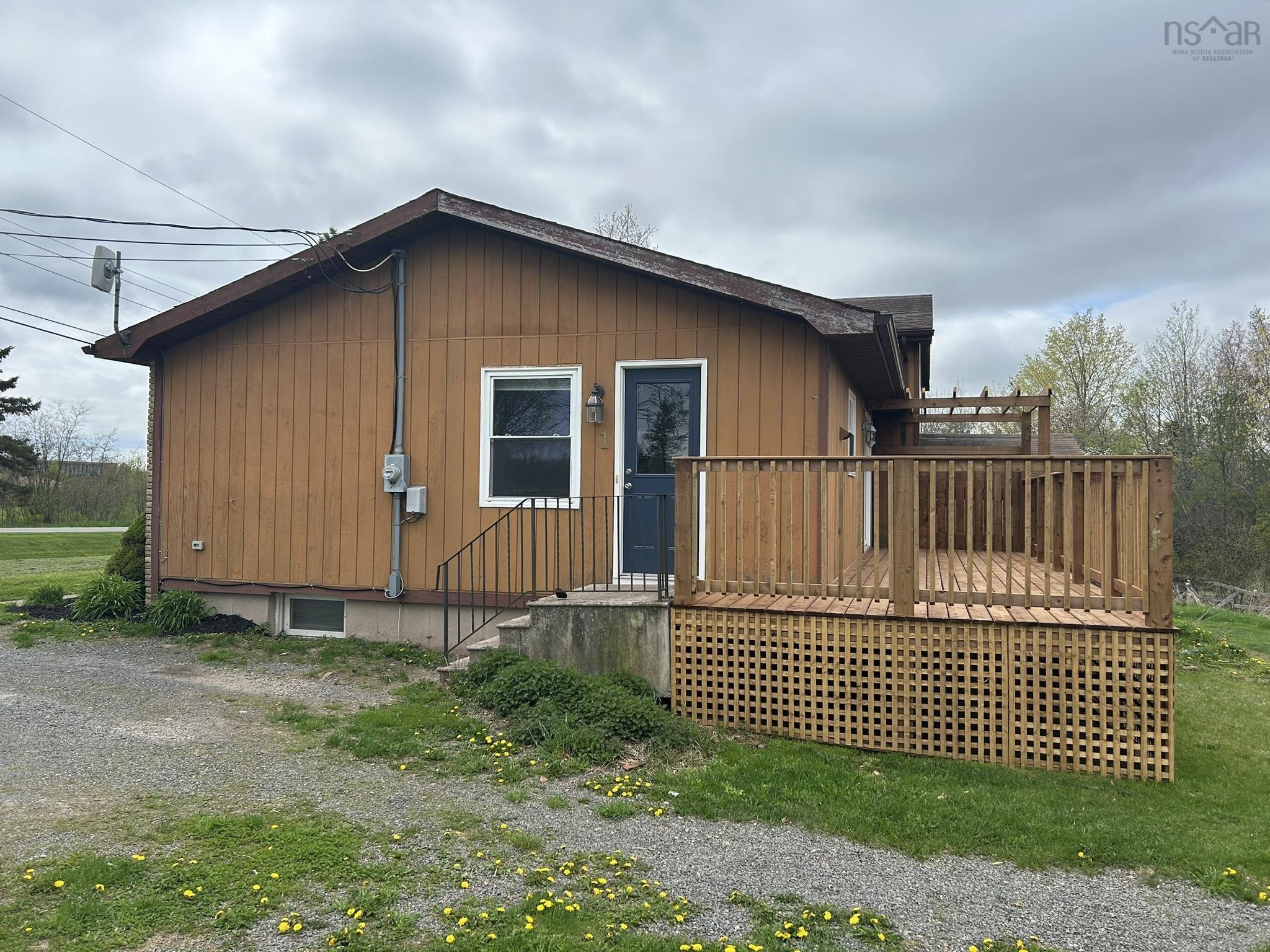 $549,000.00: 117 BROOKSIDE BRANCH Road, Brookside