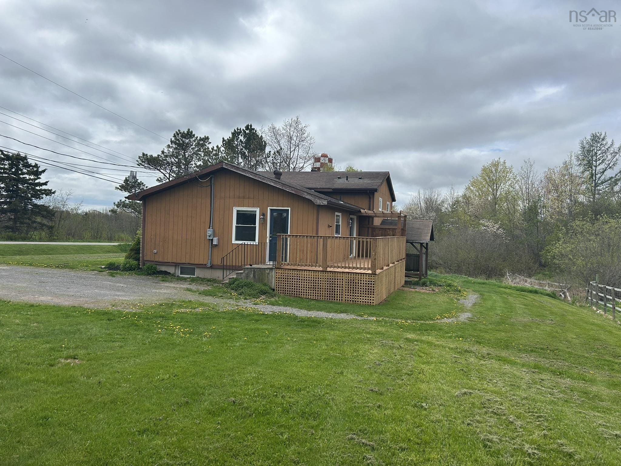 $549,000.00: 117 BROOKSIDE BRANCH Road, Brookside