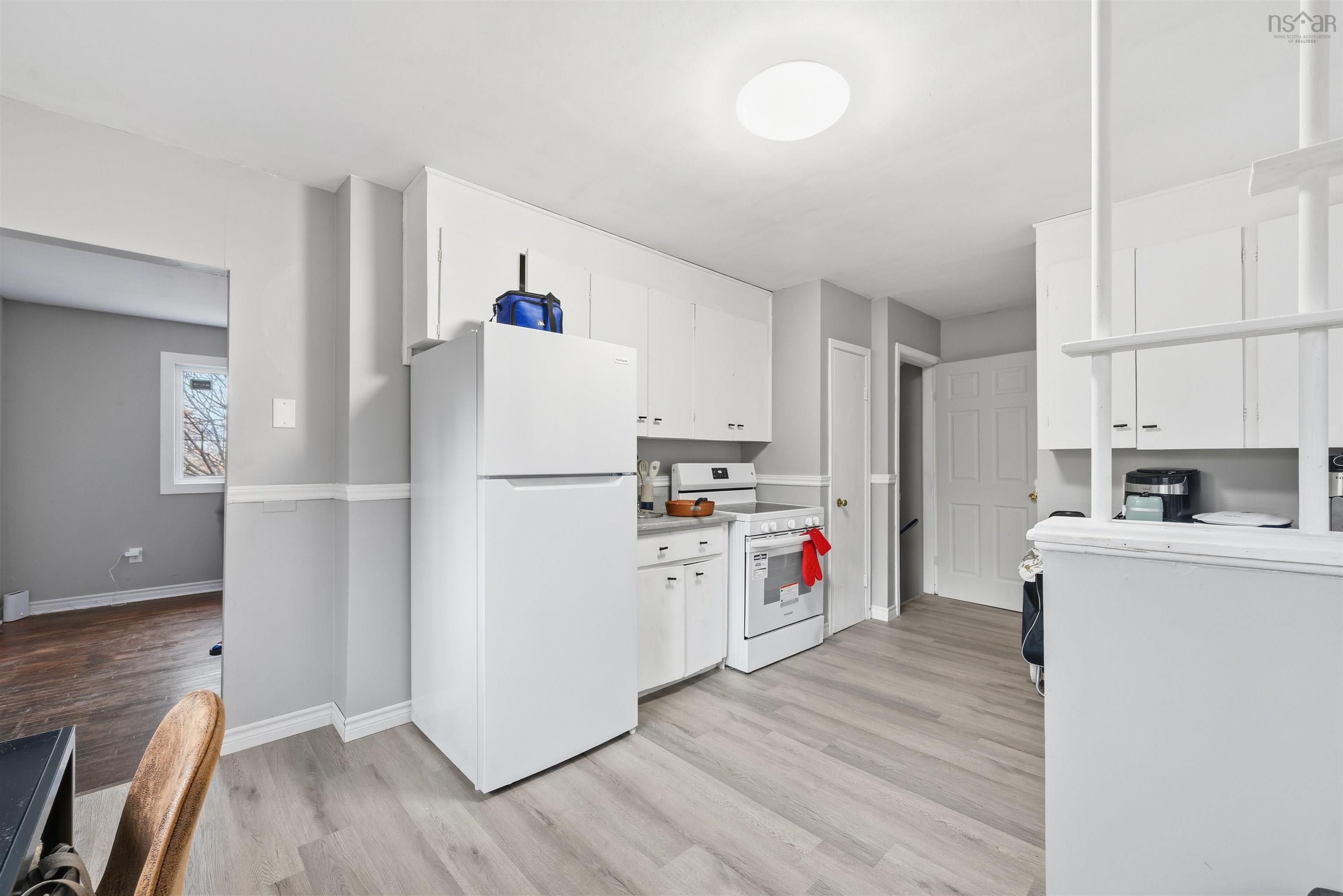 $405,000.00: 112 School Street, Kentville