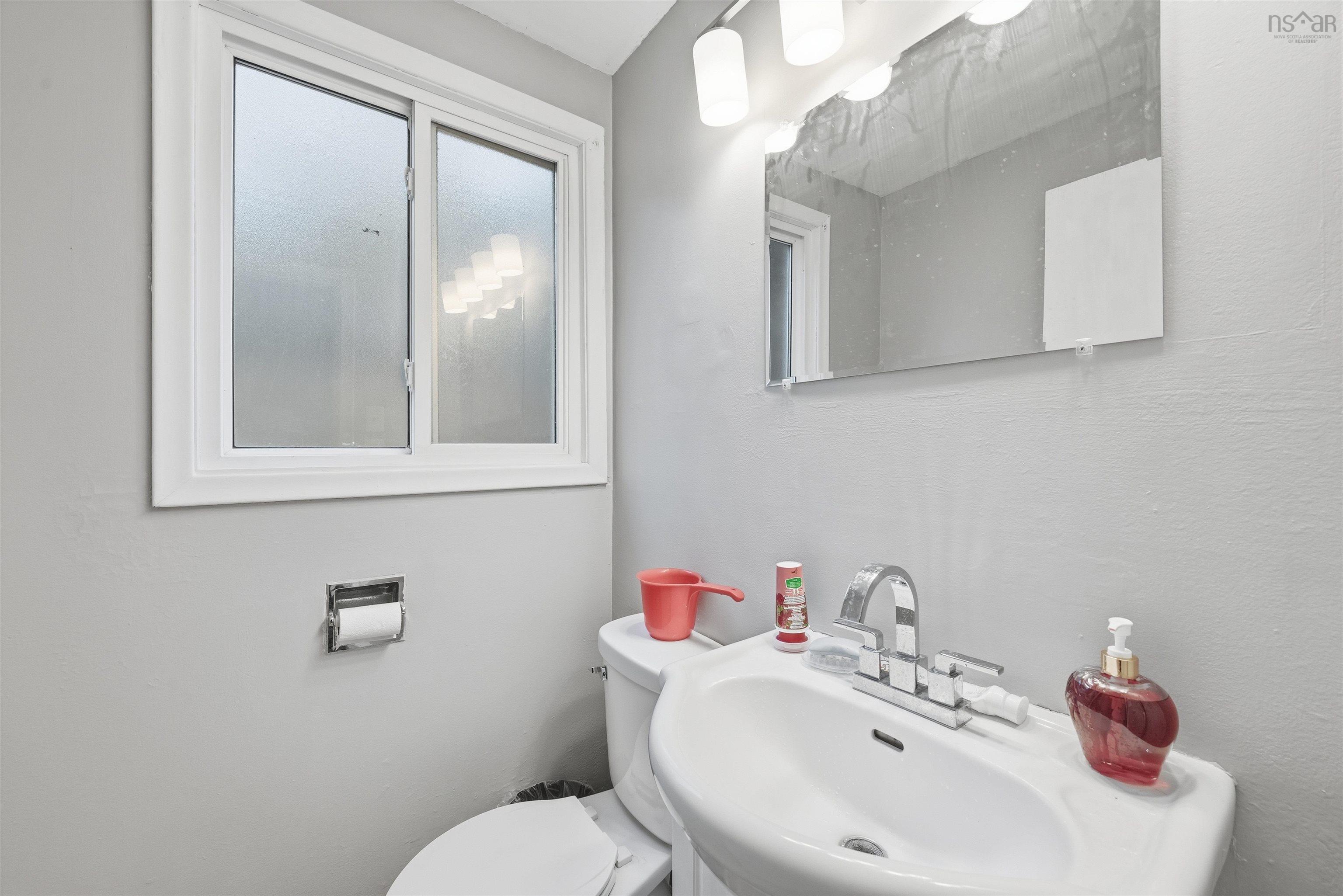 $405,000.00: 112 School Street, Kentville