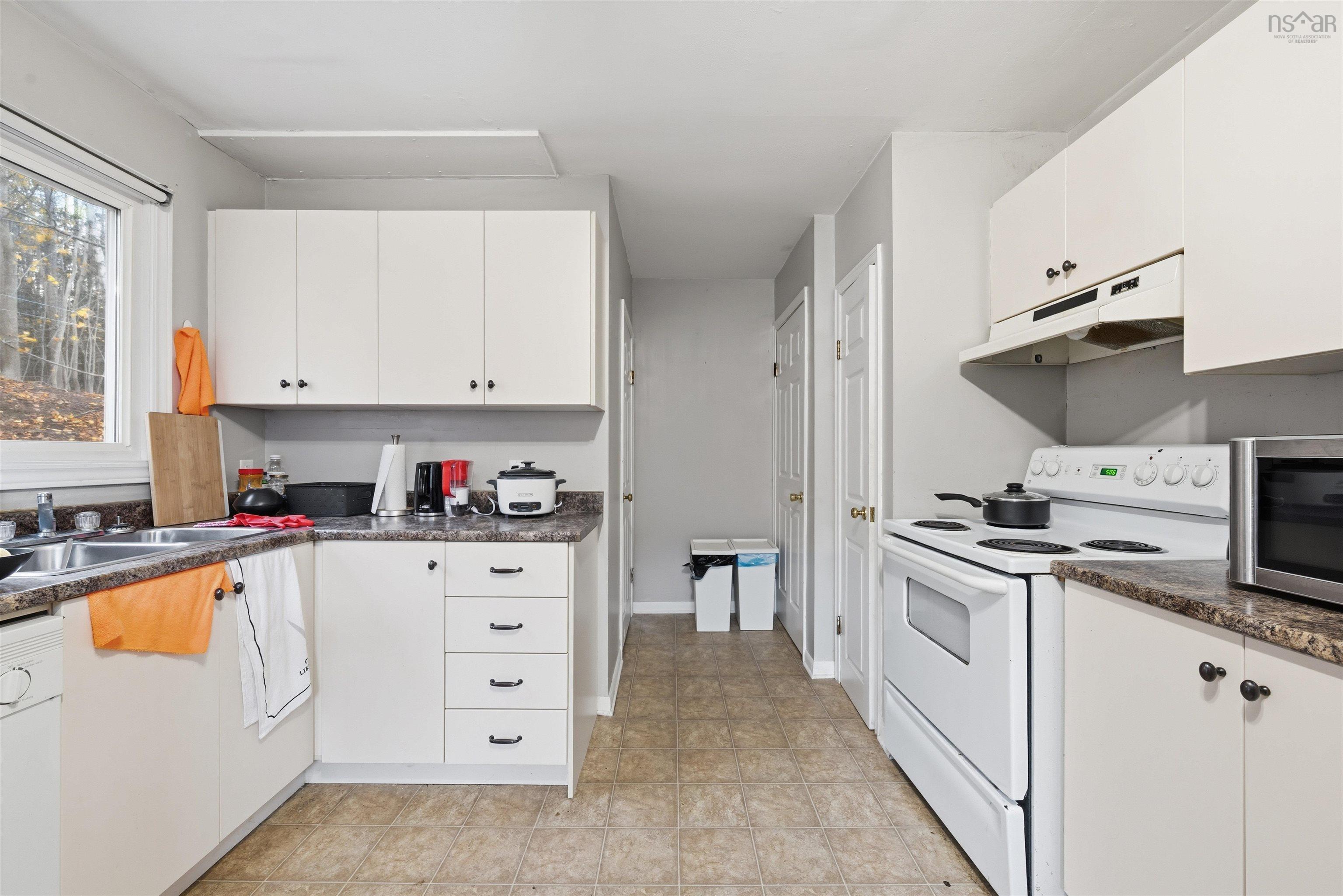 $405,000.00: 112 School Street, Kentville