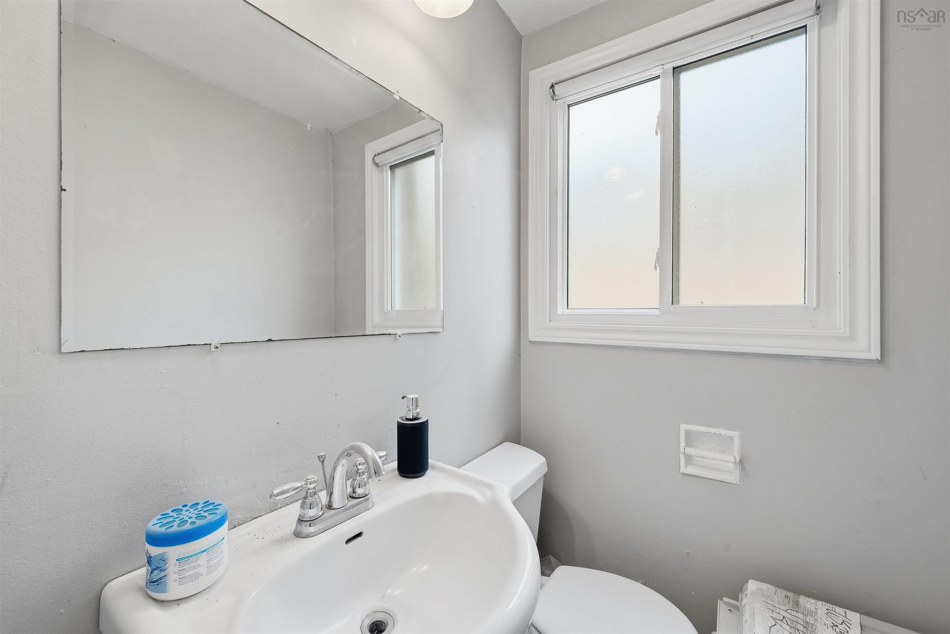 $405,000.00: 112 School Street, Kentville