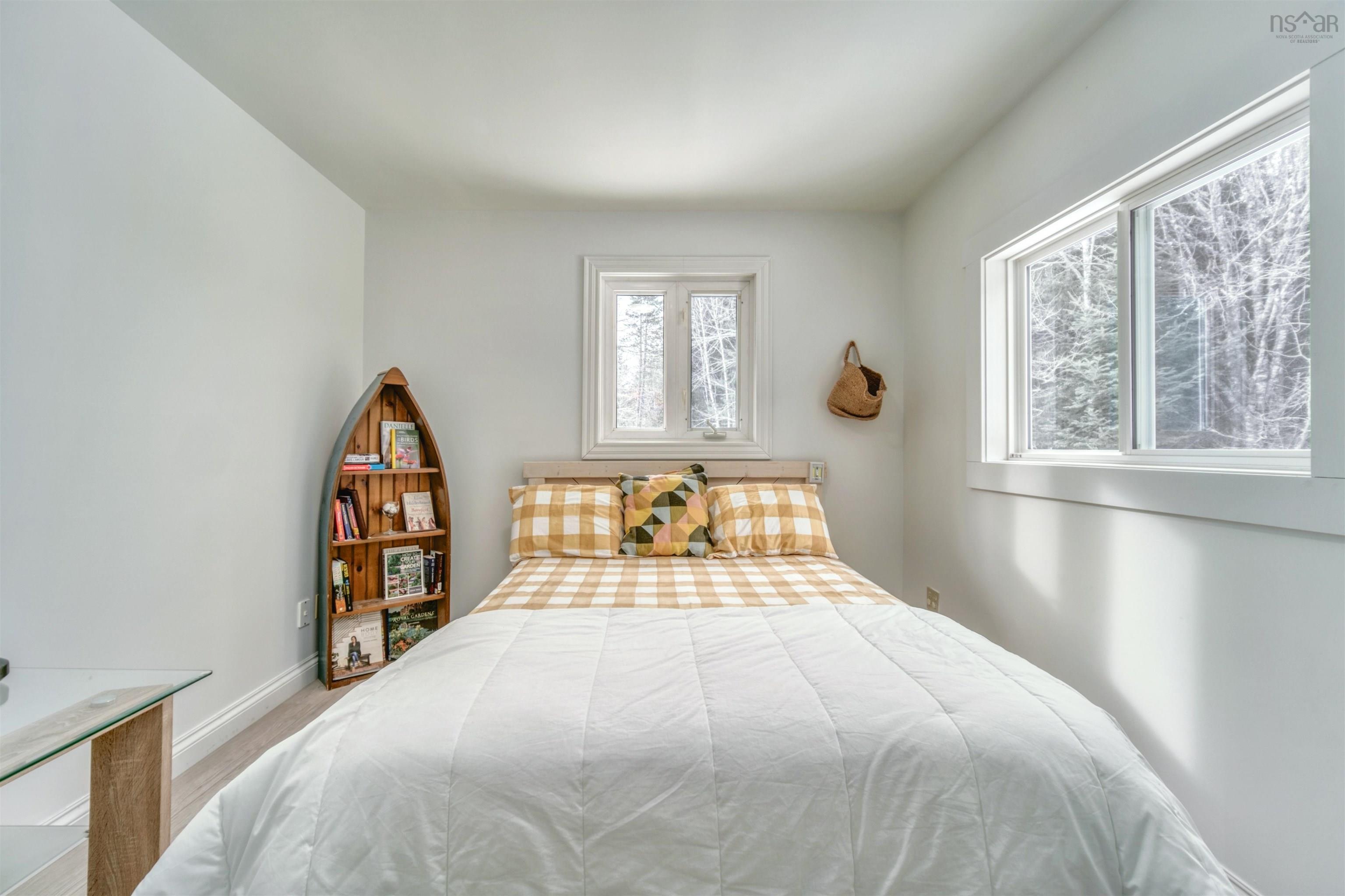 $299,000.00: 5 Duck Pond Road, Five Houses